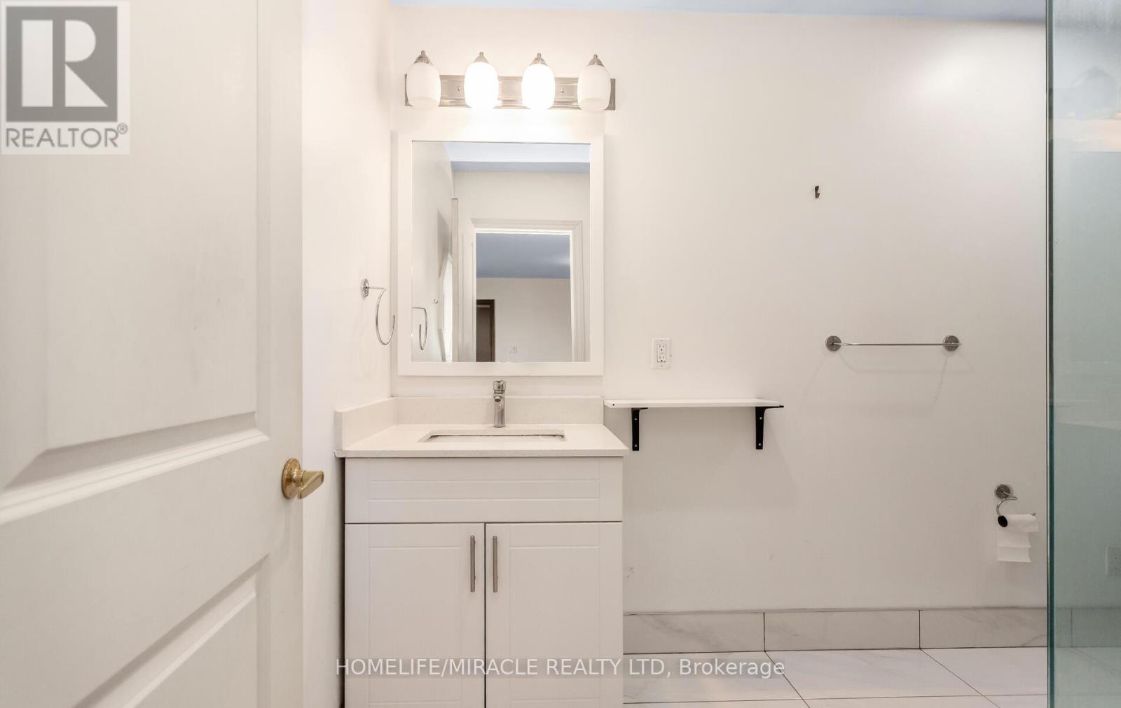 85 Harlow Crescent, Toronto, Ontario  M9V 2Y8 - Photo 30 - W12970456