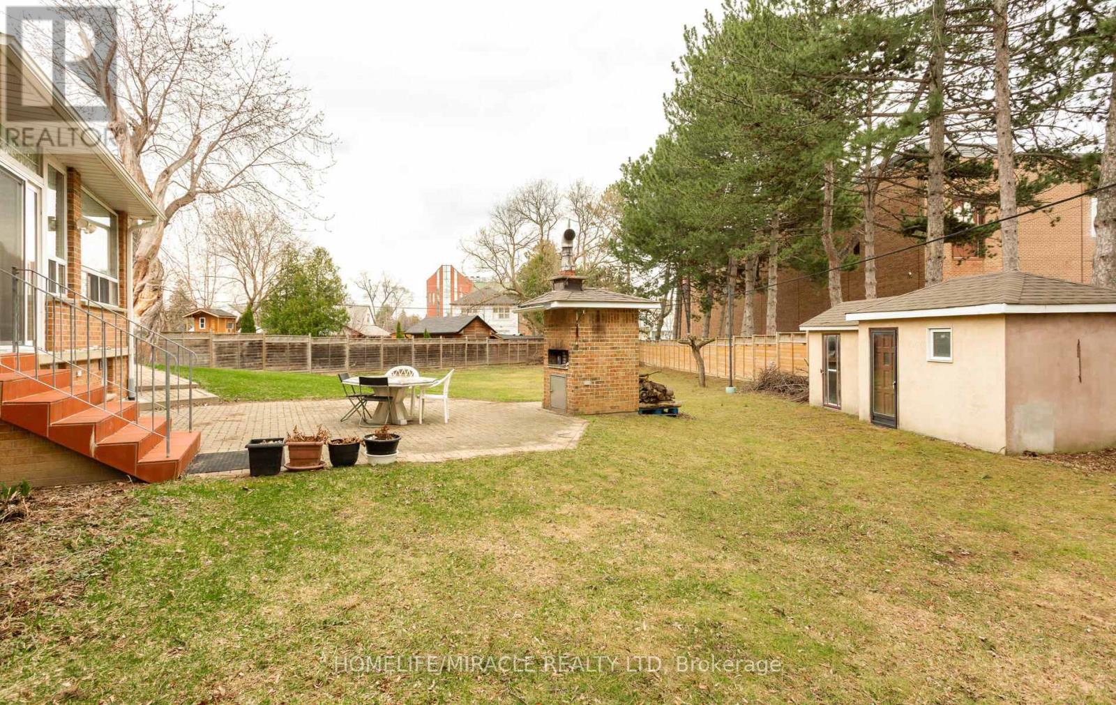 85 Harlow Crescent, Toronto, Ontario  M9V 2Y8 - Photo 48 - W12970456