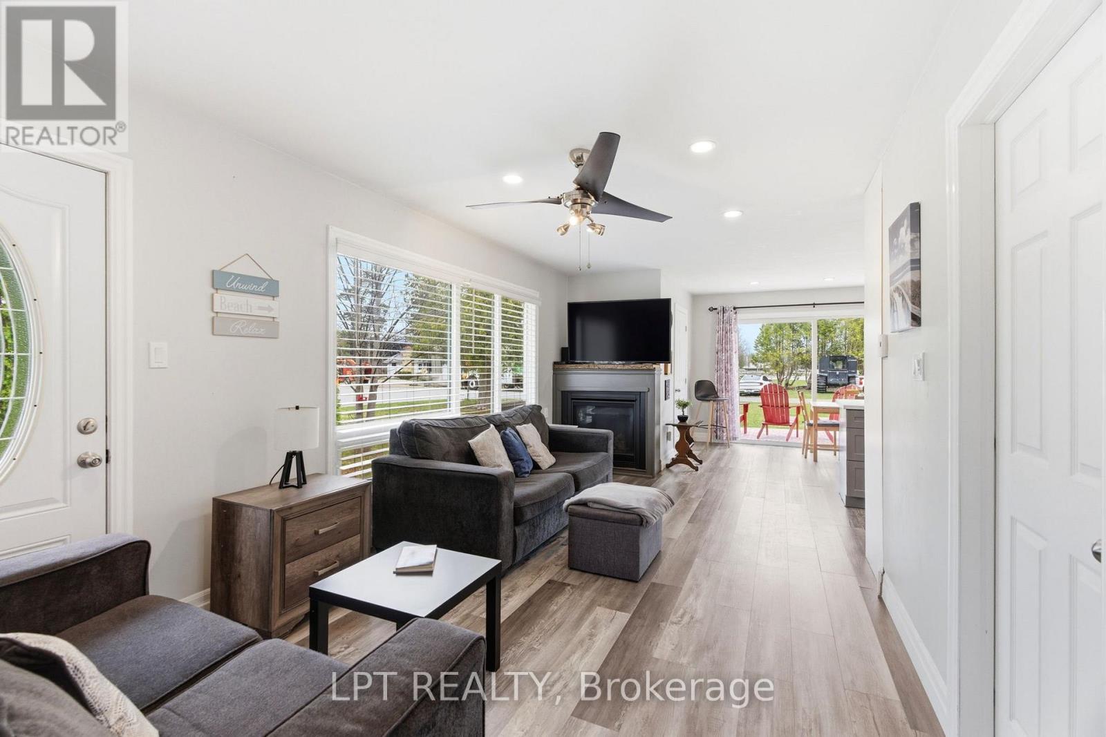 7597 Biddulph Street, Lambton Shores, Ontario  N0M 2L0 - Photo 18 - X12986112