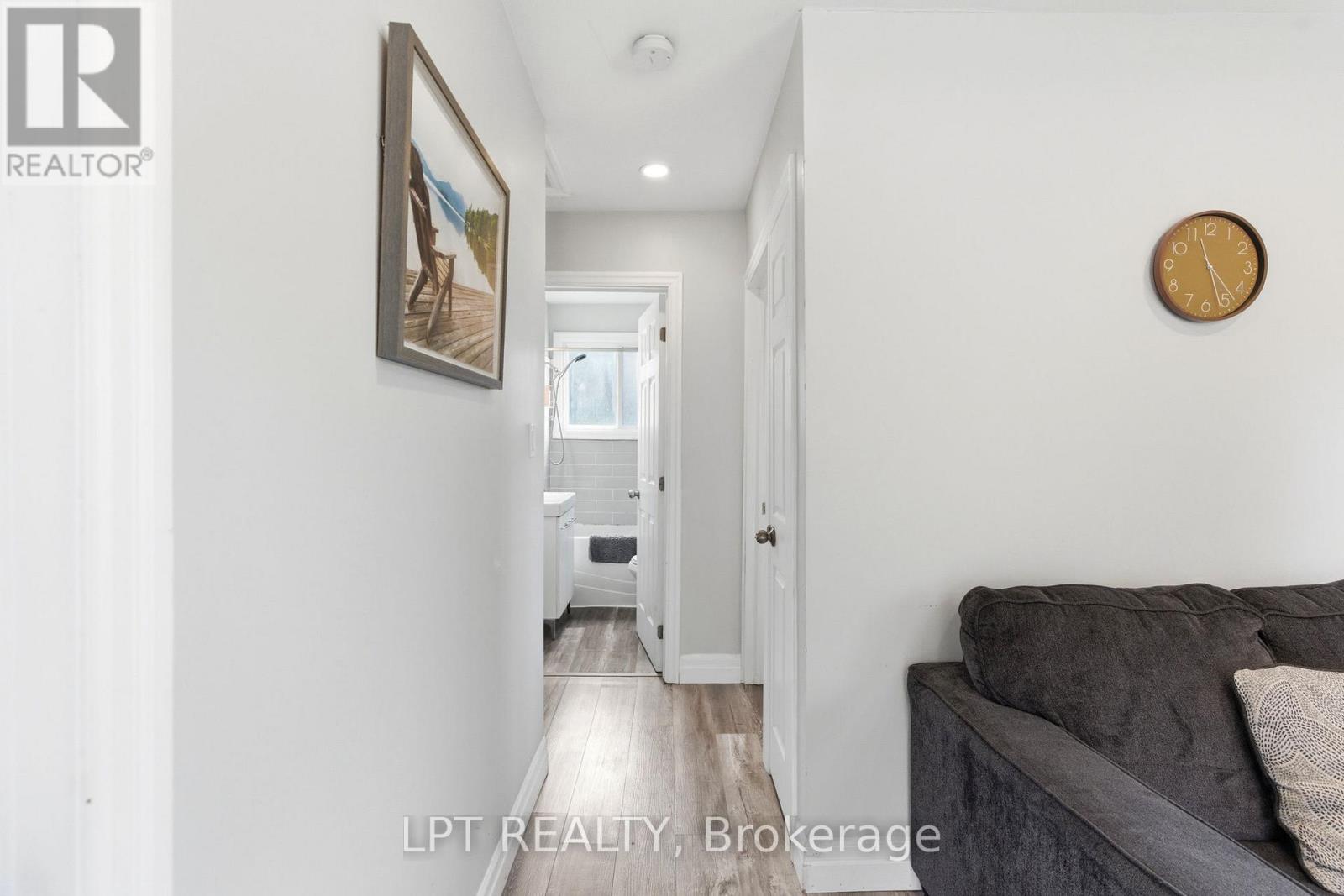 7597 Biddulph Street, Lambton Shores, Ontario  N0M 2L0 - Photo 22 - X12986112