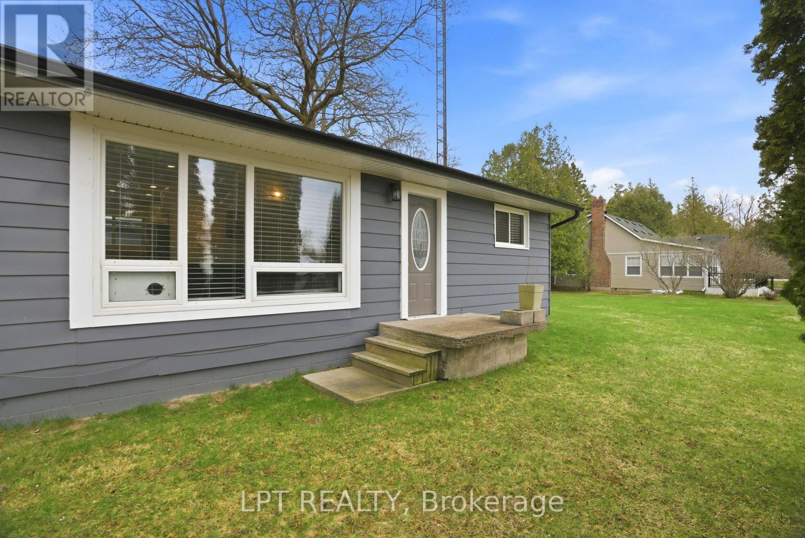 7597 Biddulph Street, Lambton Shores, Ontario  N0M 2L0 - Photo 33 - X12986112