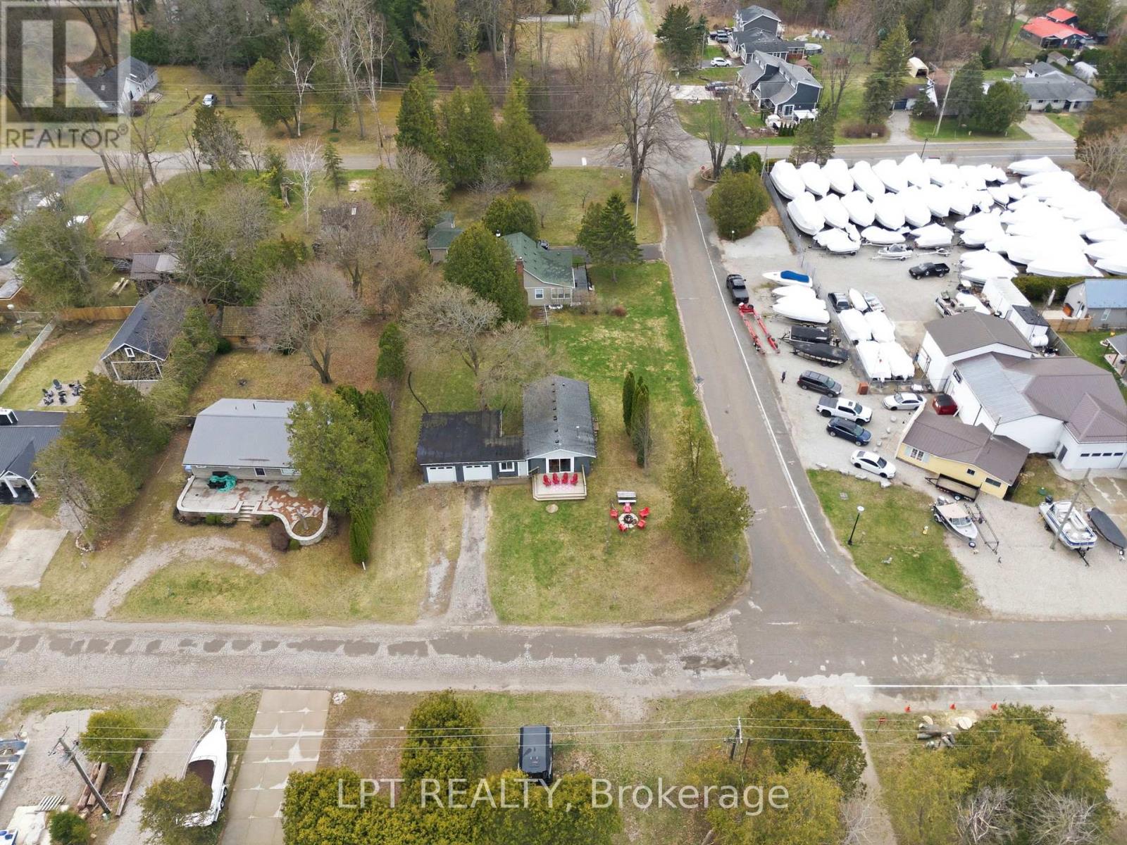 7597 Biddulph Street, Lambton Shores, Ontario  N0M 2L0 - Photo 45 - X12986112
