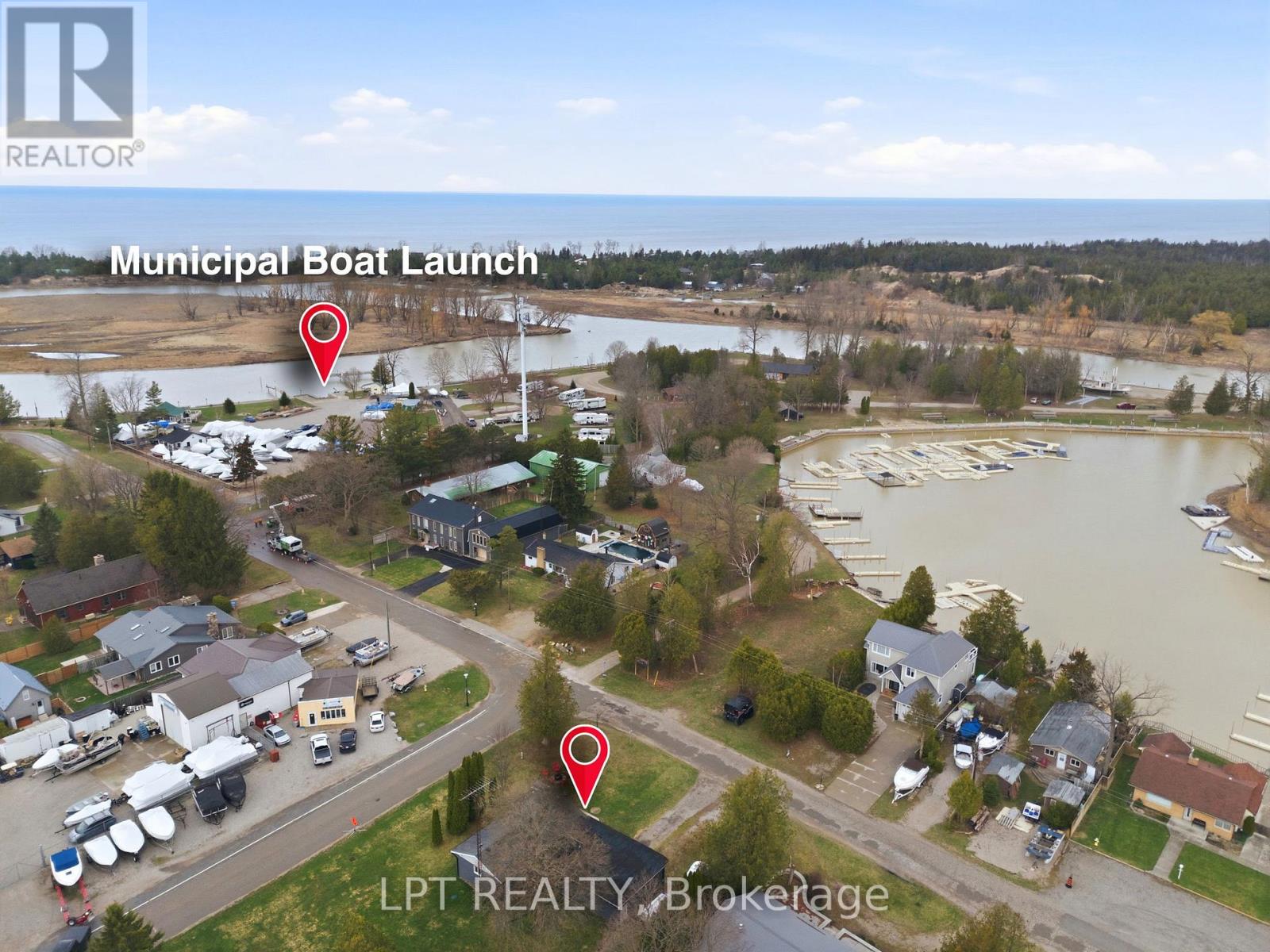 7597 Biddulph Street, Lambton Shores, Ontario  N0M 2L0 - Photo 8 - X12986112