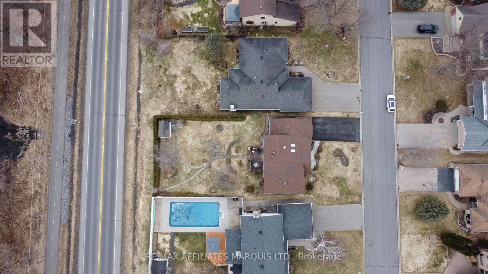 1717 Blakely Drive, Cornwall, Ontario  K6J 5M6 - Photo 2 - X12986528