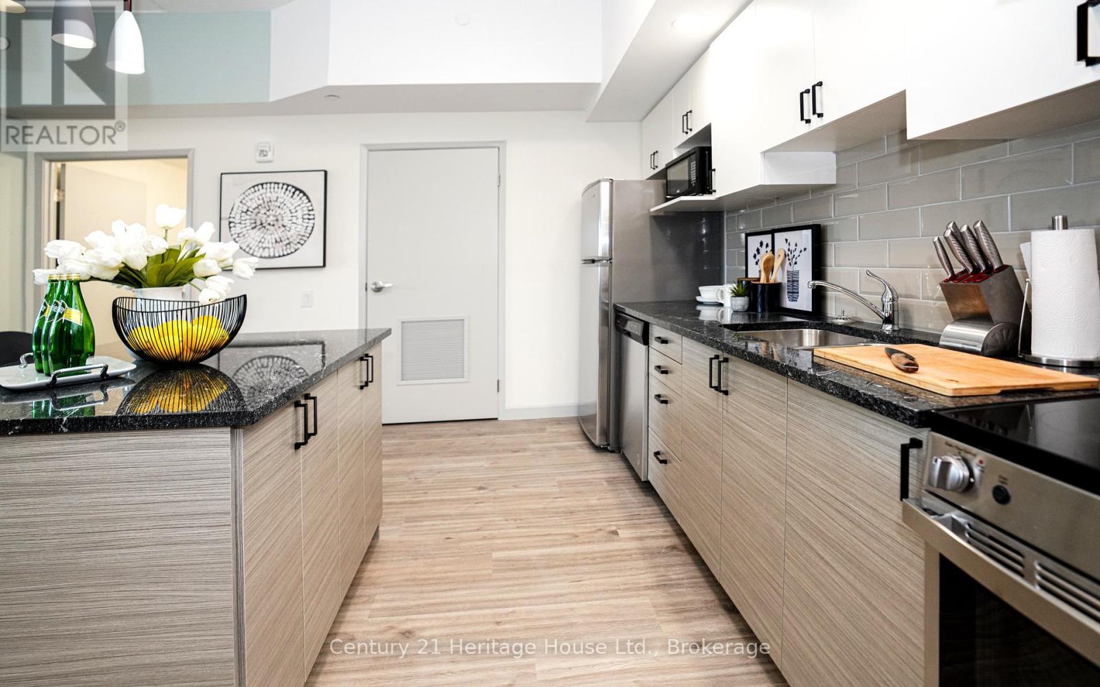 2701 - 203 Albert Street, Waterloo, Ontario  N2L 0K6 - Photo 10 - X12986534