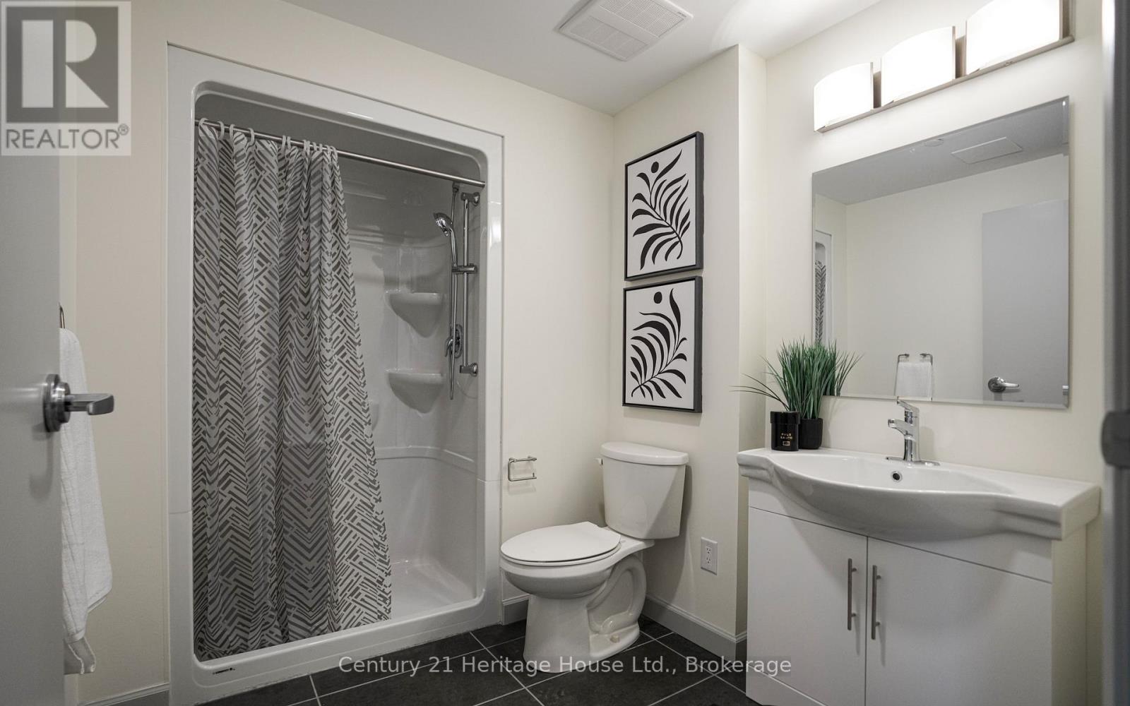 2701 - 203 Albert Street, Waterloo, Ontario  N2L 0K6 - Photo 3 - X12986534