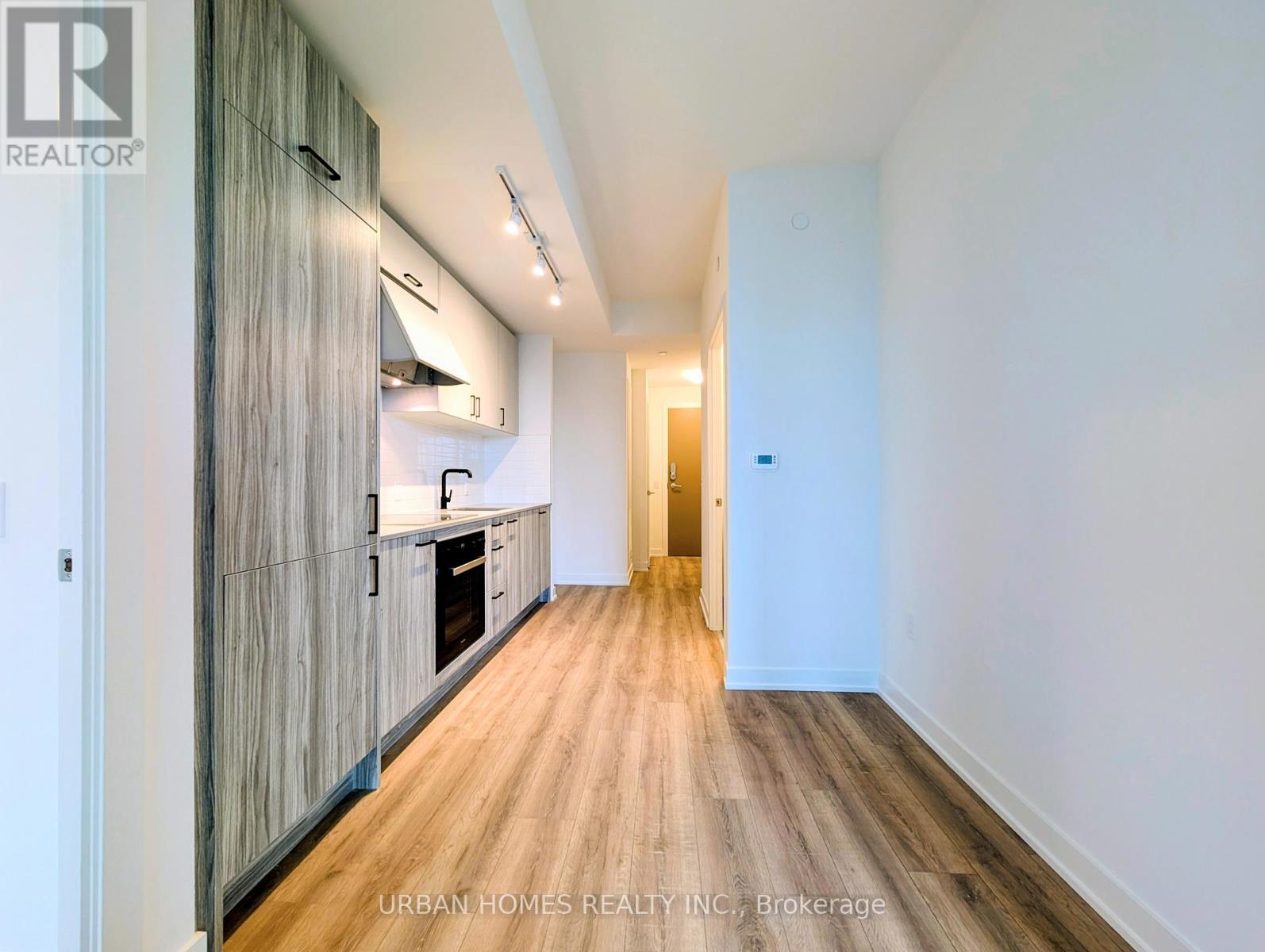 1202 - 5 Quarrington Lane, Toronto, Ontario  M3C 0S4 - Photo 6 - C12986542