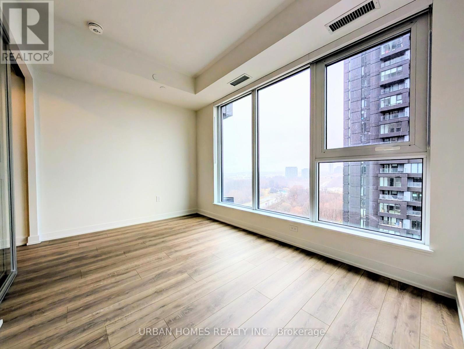 1202 - 5 Quarrington Lane, Toronto, Ontario  M3C 0S4 - Photo 7 - C12986542