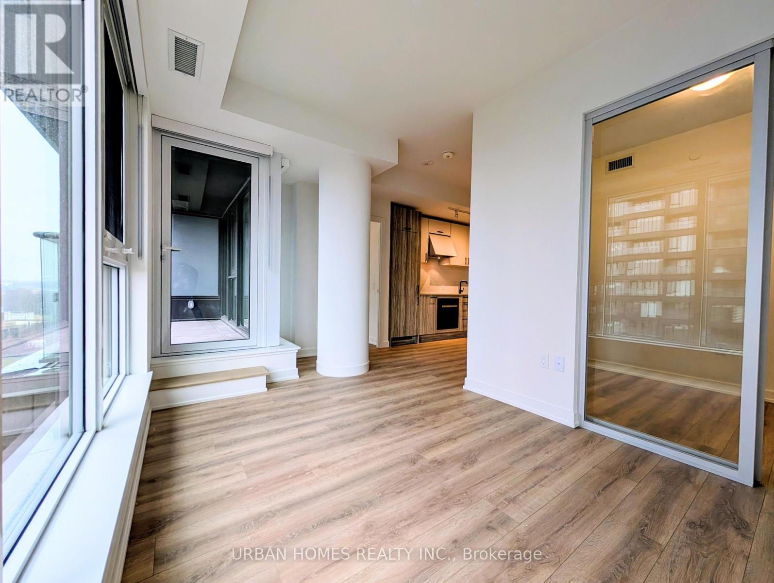 1202 - 5 Quarrington Lane, Toronto, Ontario  M3C 0S4 - Photo 9 - C12986542