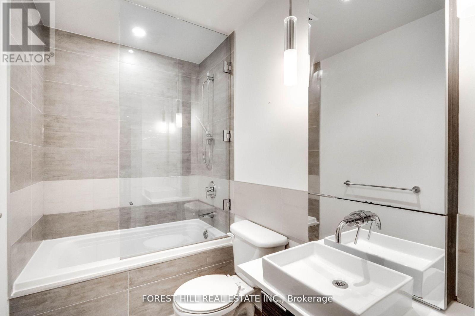 1301 - 8 Charlotte Street, Toronto, Ontario  M5V 0K4 - Photo 12 - C12986548