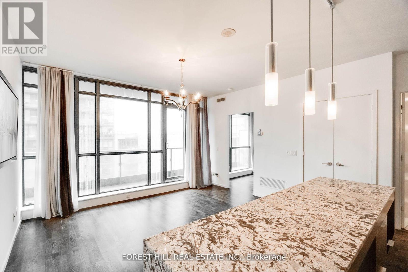 1301 - 8 Charlotte Street, Toronto, Ontario  M5V 0K4 - Photo 4 - C12986548