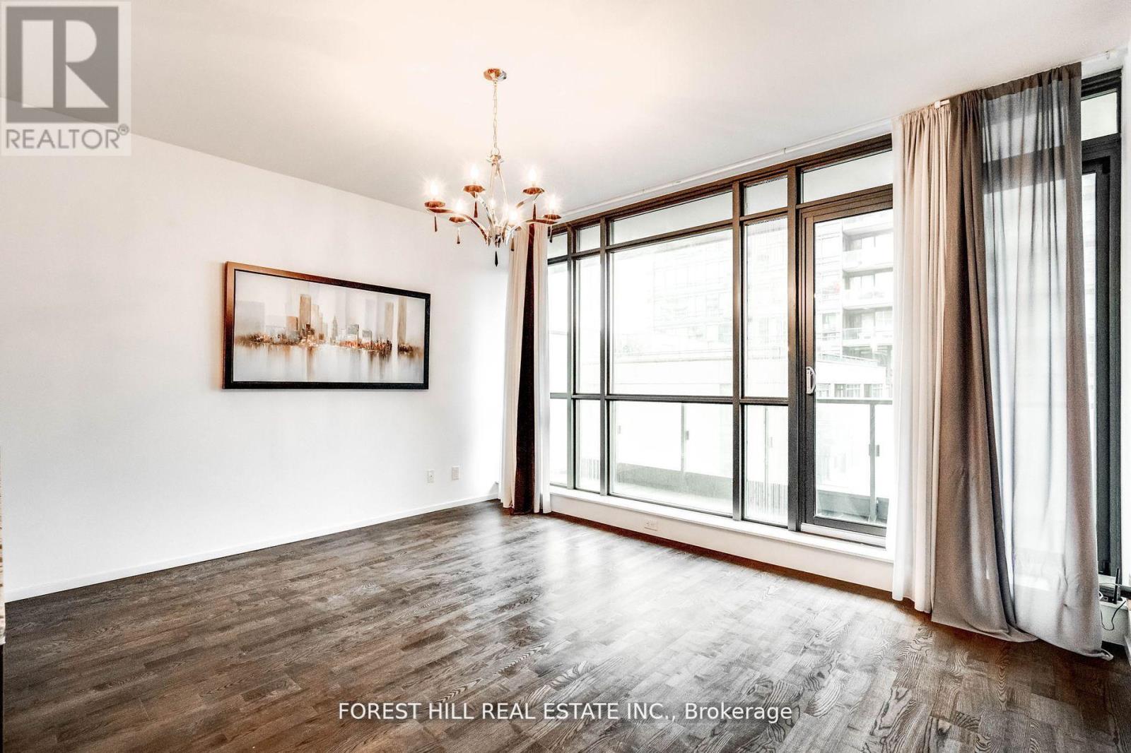 1301 - 8 Charlotte Street, Toronto, Ontario  M5V 0K4 - Photo 5 - C12986548