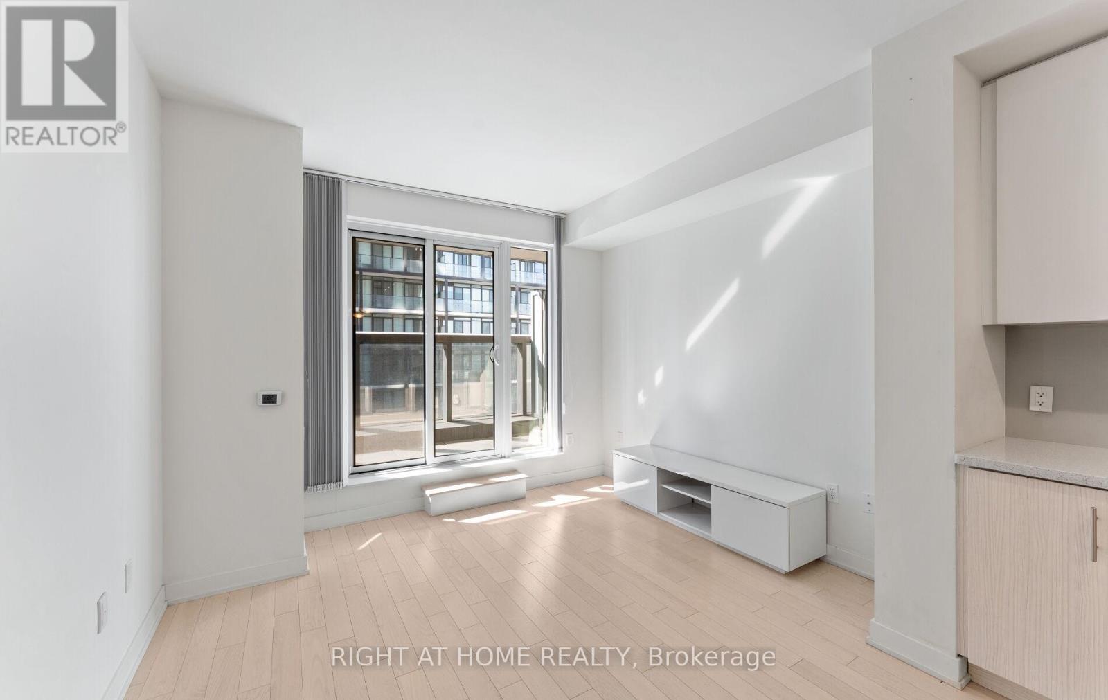 1501 - 330 Richmond Street W, Toronto, Ontario M5V 1X2 - Photo 10 - C12986570