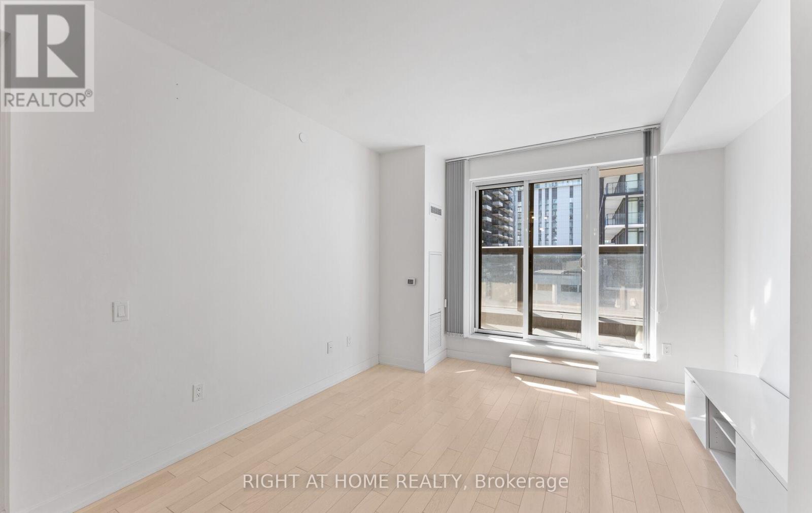 1501 - 330 Richmond Street W, Toronto, Ontario M5V 1X2 - Photo 13 - C12986570