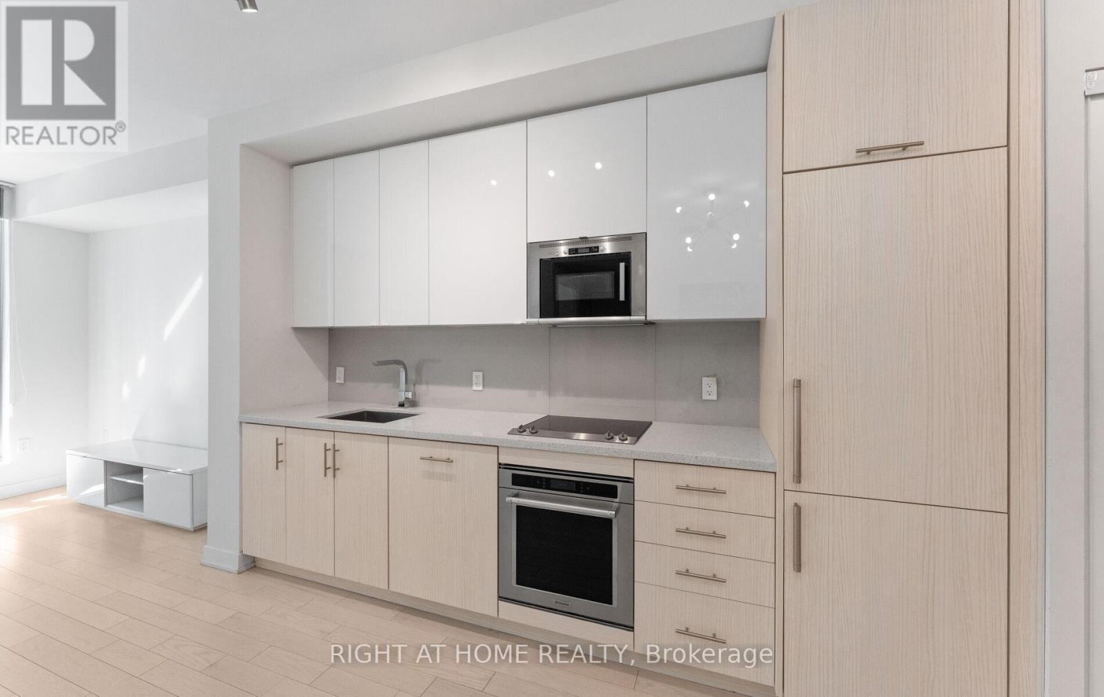 1501 - 330 Richmond Street W, Toronto, Ontario M5V 1X2 - Photo 18 - C12986570