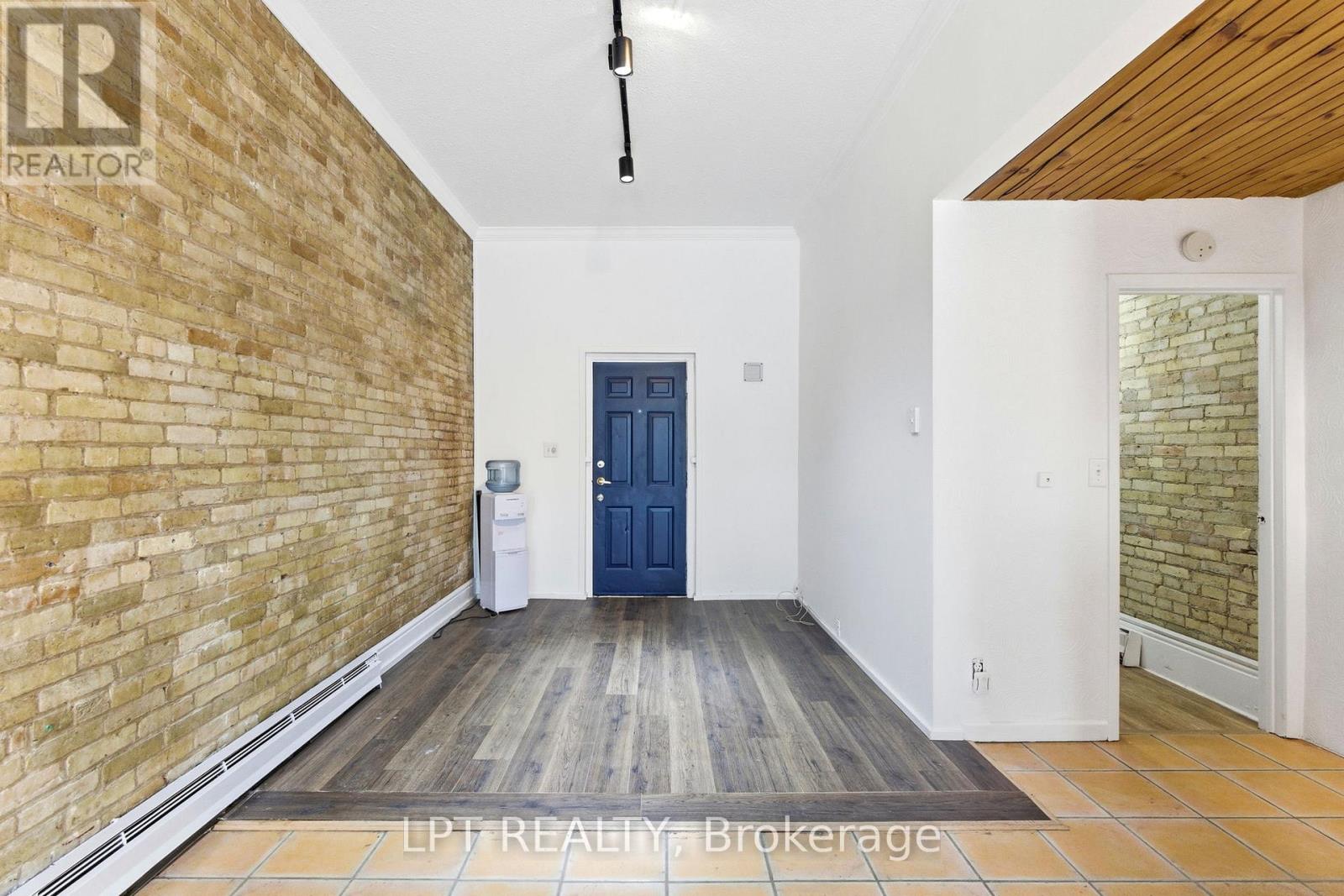 423 Main Street S, South Huron, Ontario  N0M 1S2 - Photo 14 - X12986522