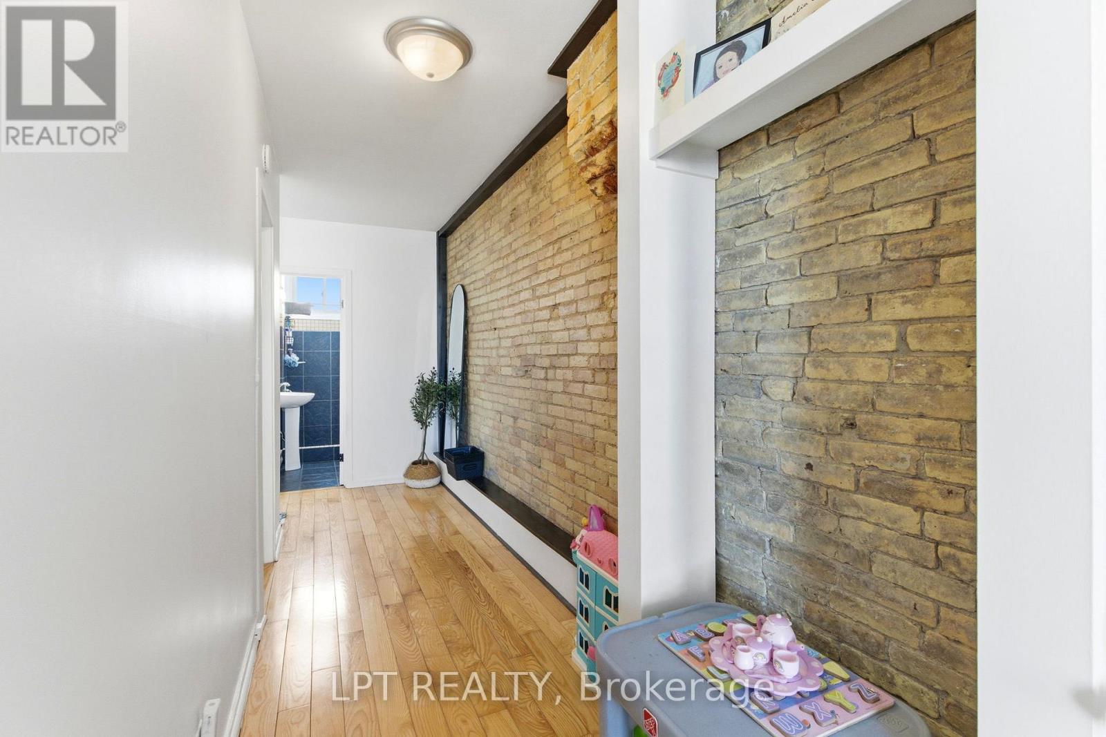 423 Main Street S, South Huron, Ontario  N0M 1S2 - Photo 24 - X12986522