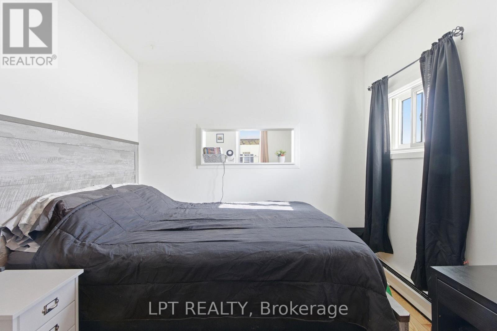 423 Main Street S, South Huron, Ontario  N0M 1S2 - Photo 26 - X12986522