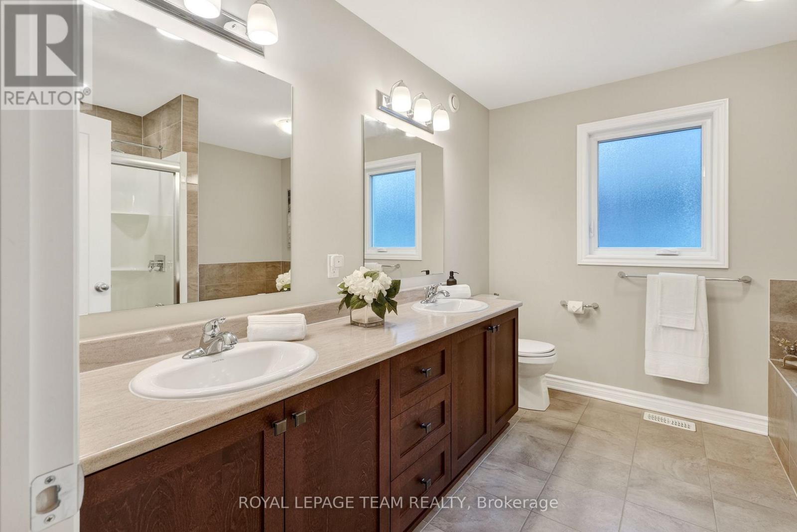 216 Helen Rapp Way, Ottawa, Ontario  K1T 0P6 - Photo 28 - X12986558