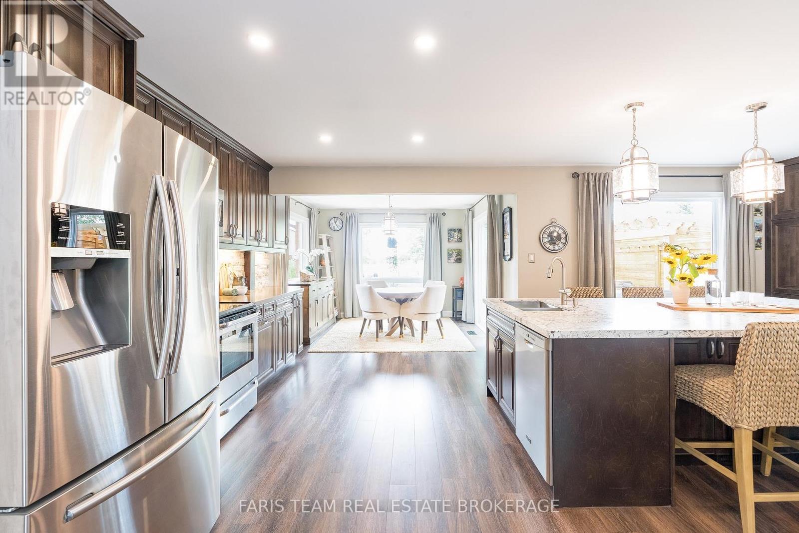 2032 Chantler Street, Innisfil, Ontario  L9S 1B5 - Photo 5 - N12986538