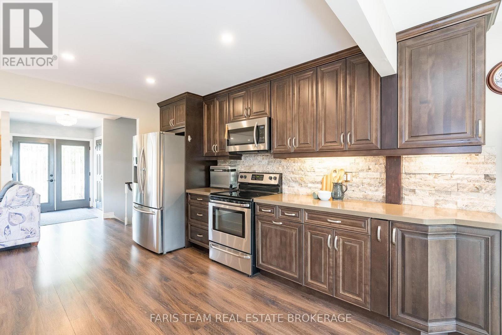 2032 Chantler Street, Innisfil, Ontario  L9S 1B5 - Photo 8 - N12986538