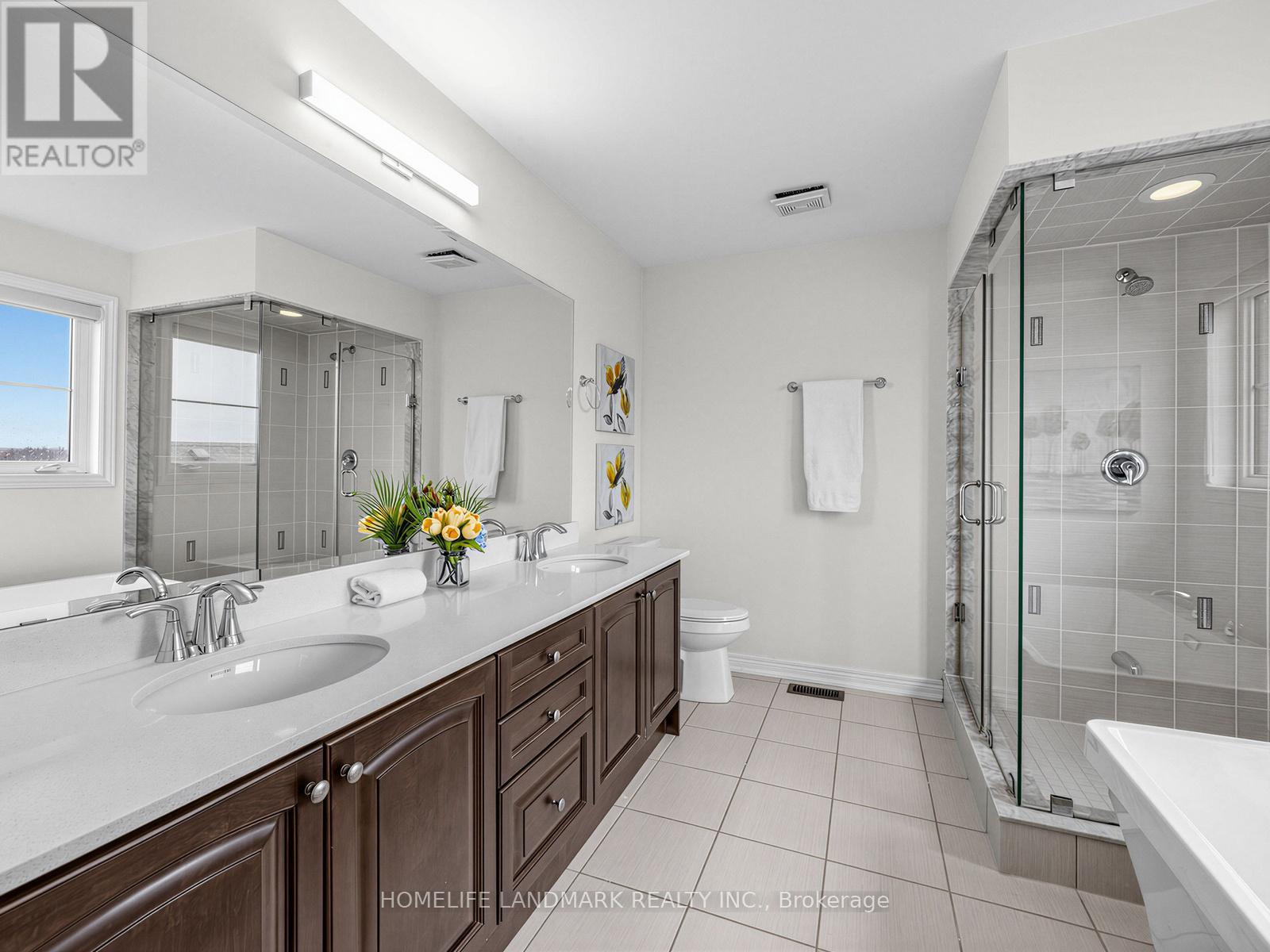 25 Gordon Landon Drive, Markham, Ontario  L6B 0X9 - Photo 14 - N12986576