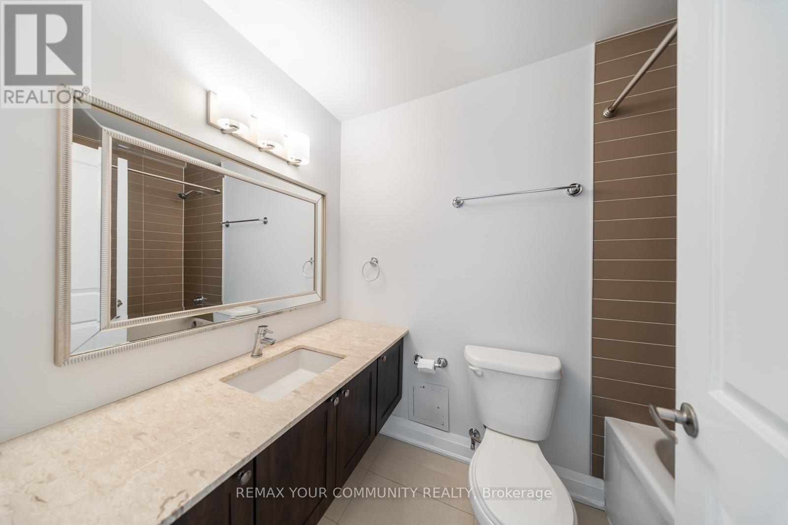 315 - 24 Woodstream Boulevard, Vaughan, Ontario  L4L 8C4 - Photo 24 - N12981840