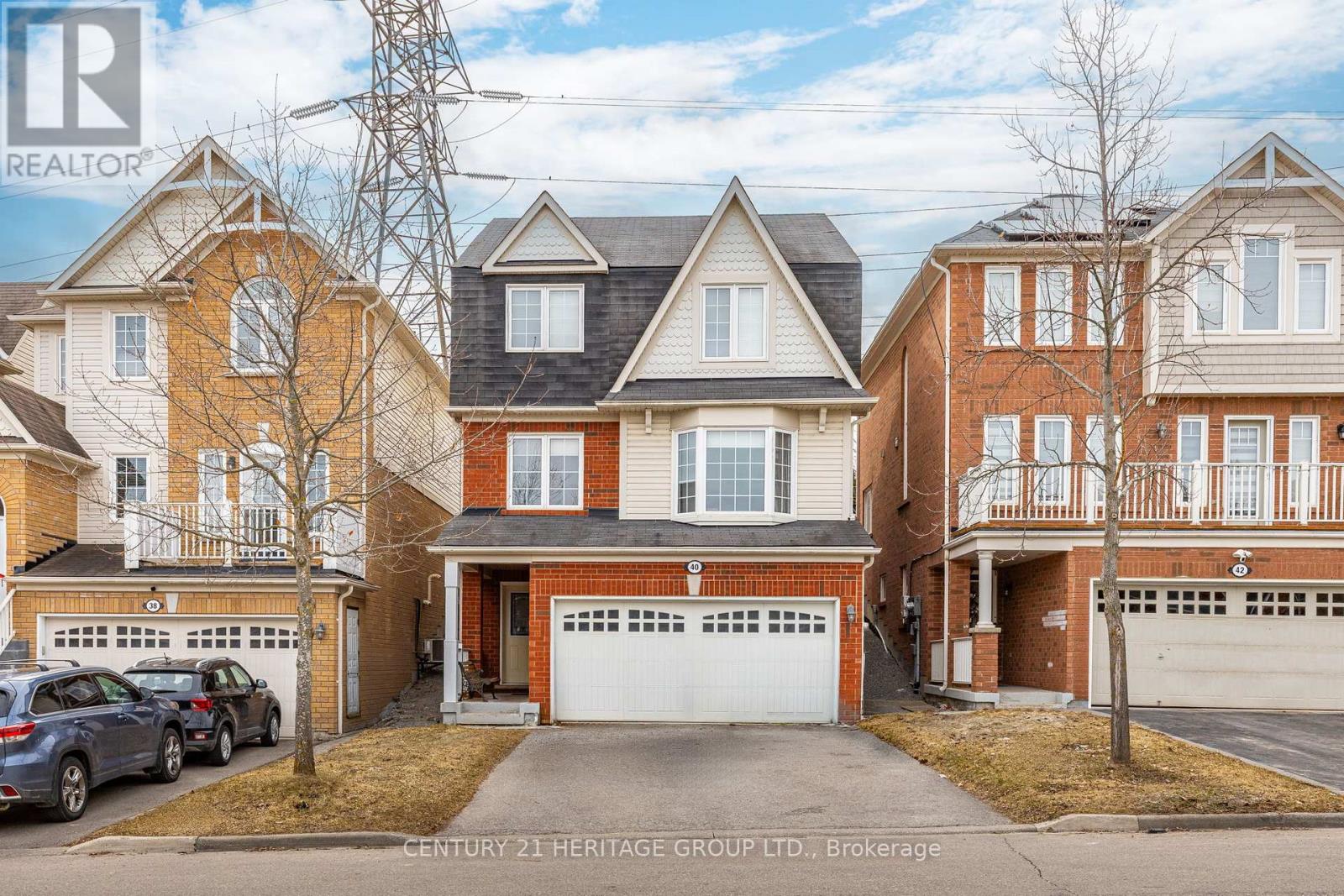 40 CLIFF GUNN ROAD, Newmarket, Ontario