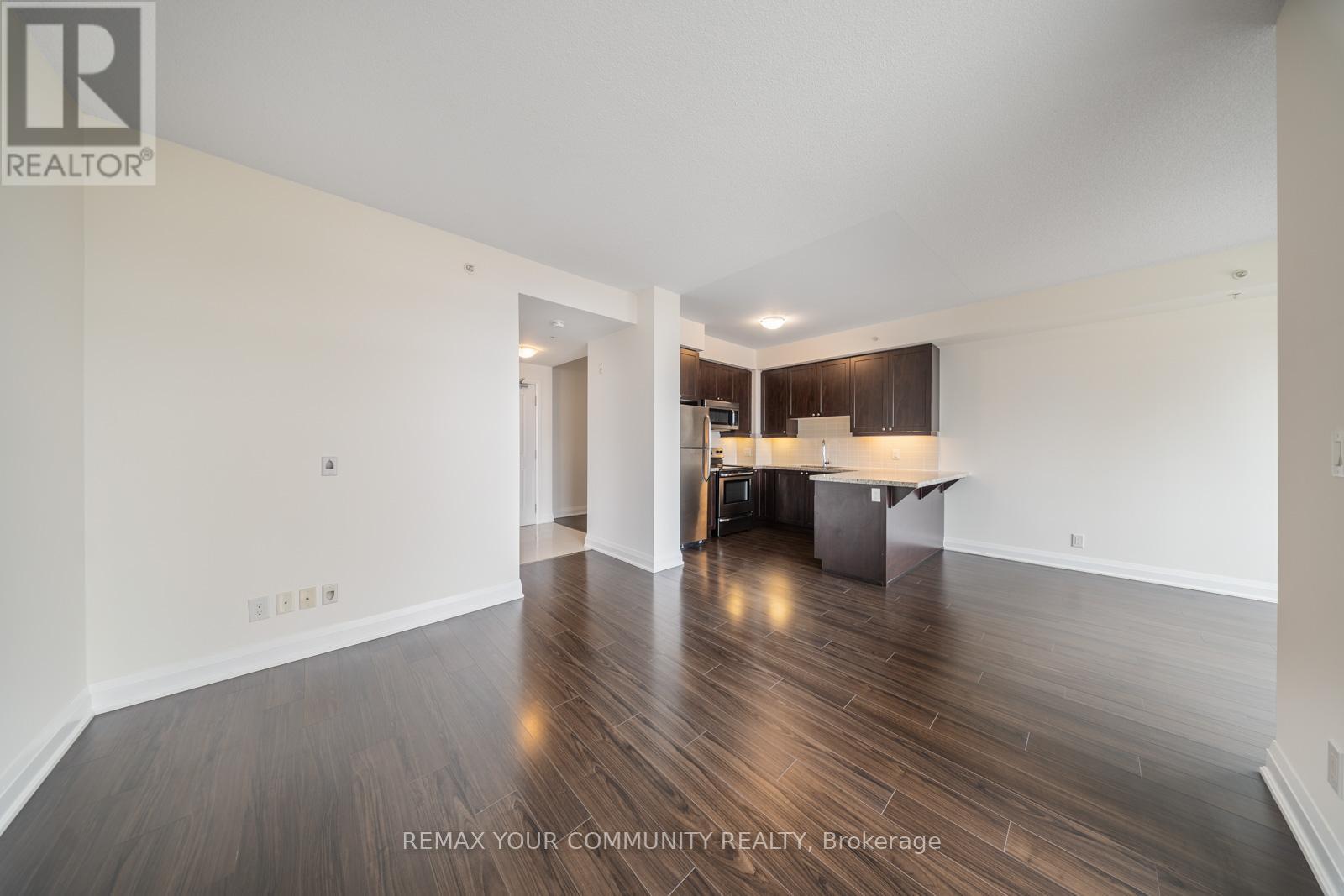315 - 24 Woodstream Boulevard, Vaughan, Ontario  L4L 8C4 - Photo 10 - N12981840