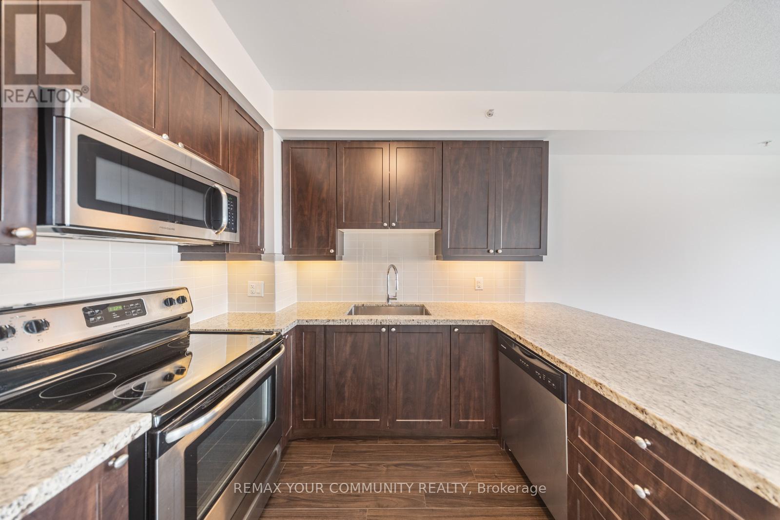 315 - 24 Woodstream Boulevard, Vaughan, Ontario  L4L 8C4 - Photo 14 - N12981840