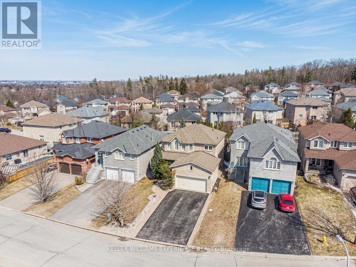 25 Muir Drive, Barrie, Ontario  L4N 0J1 - Photo 3 - S12986590