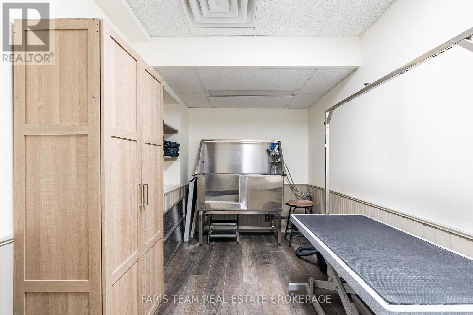 301 Concession 4 Road E, Tiny, Ontario  L0L 2T0 - Photo 39 - S12984510