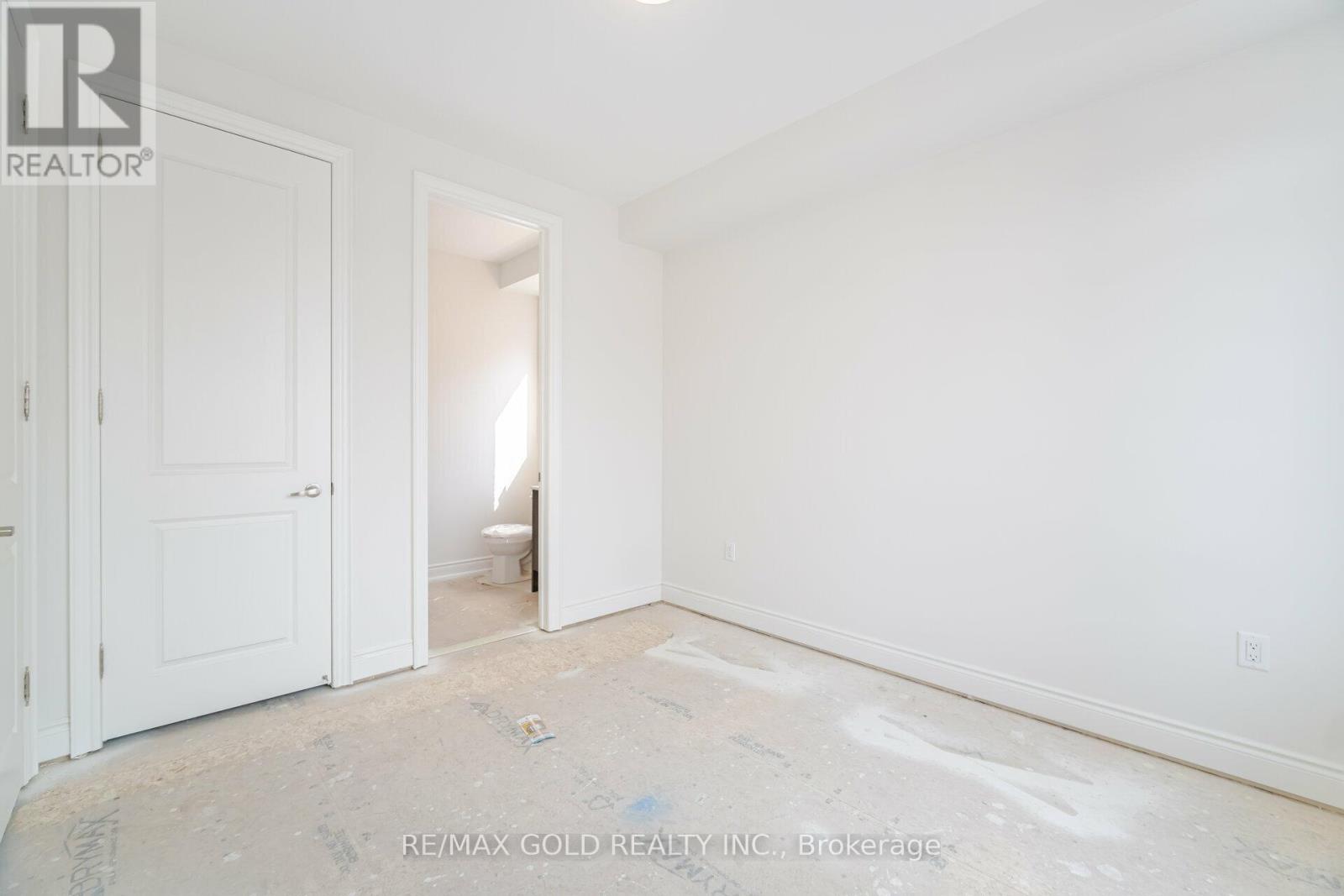 31 Dolomite Drive, Brampton, Ontario  L6P 4R6 - Photo 18 - W12986554