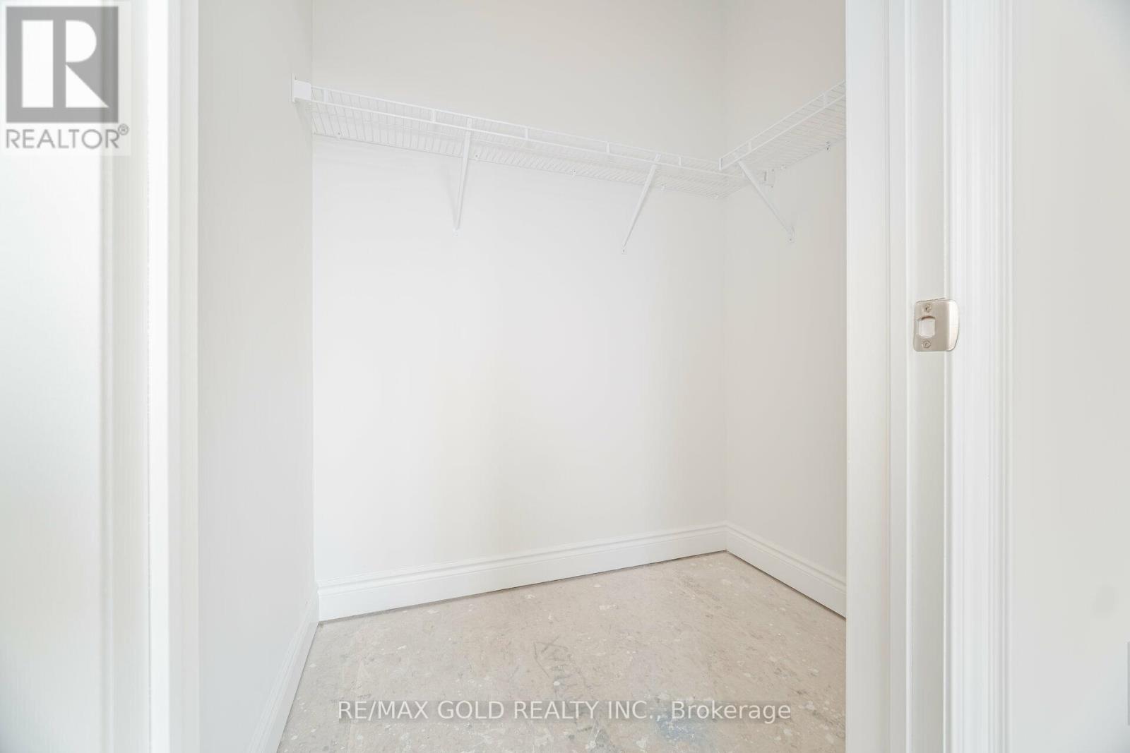 31 Dolomite Drive, Brampton, Ontario  L6P 4R6 - Photo 34 - W12986554