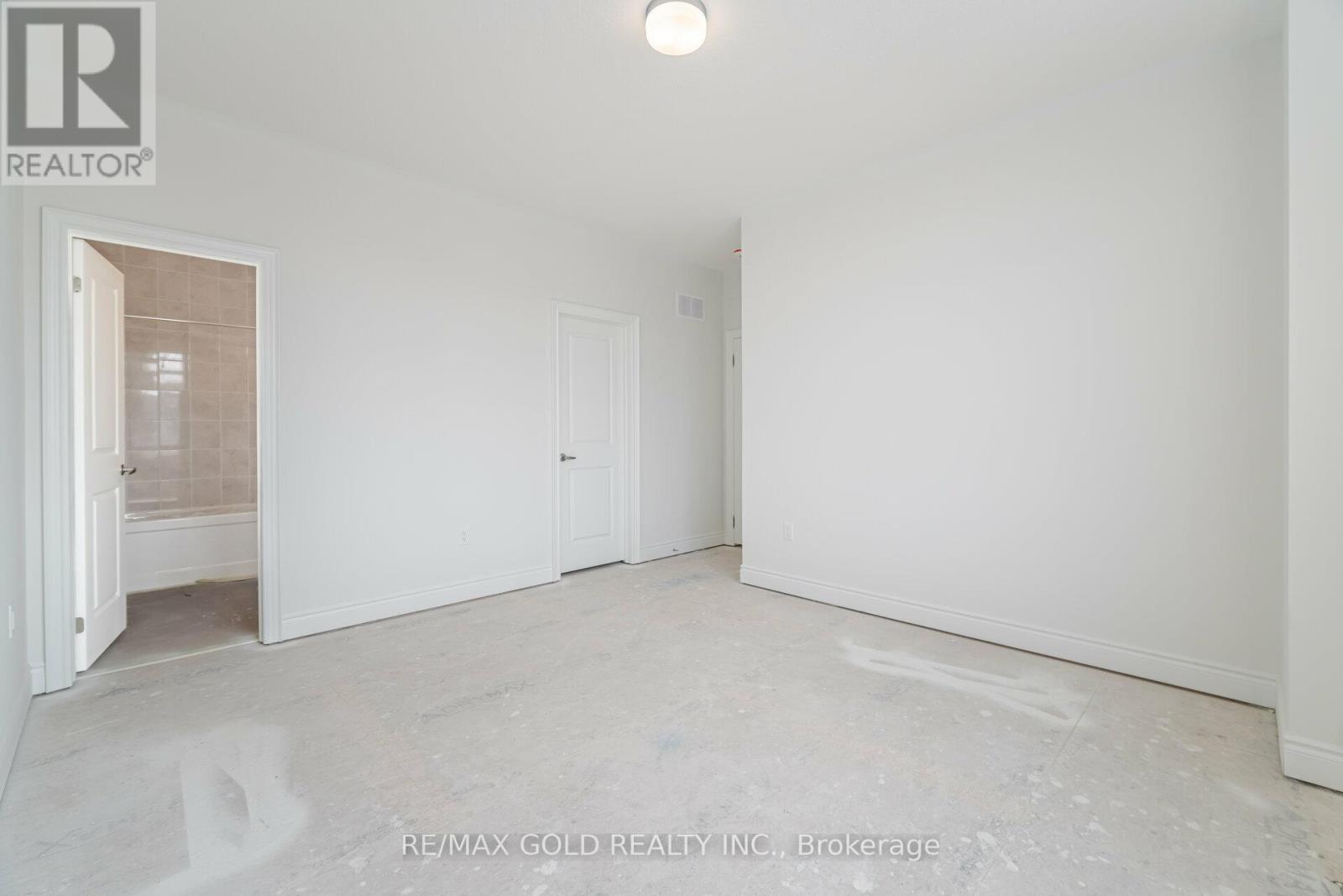 31 Dolomite Drive, Brampton, Ontario  L6P 4R6 - Photo 36 - W12986554