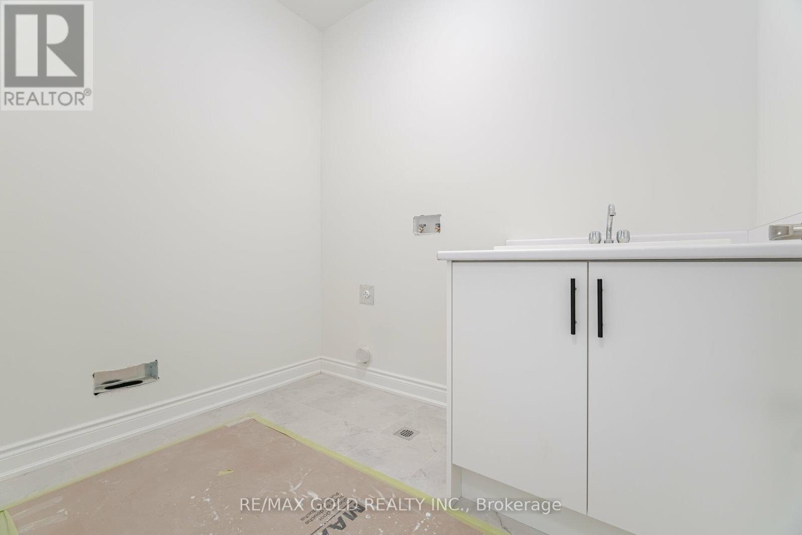 31 Dolomite Drive, Brampton, Ontario  L6P 4R6 - Photo 45 - W12986554