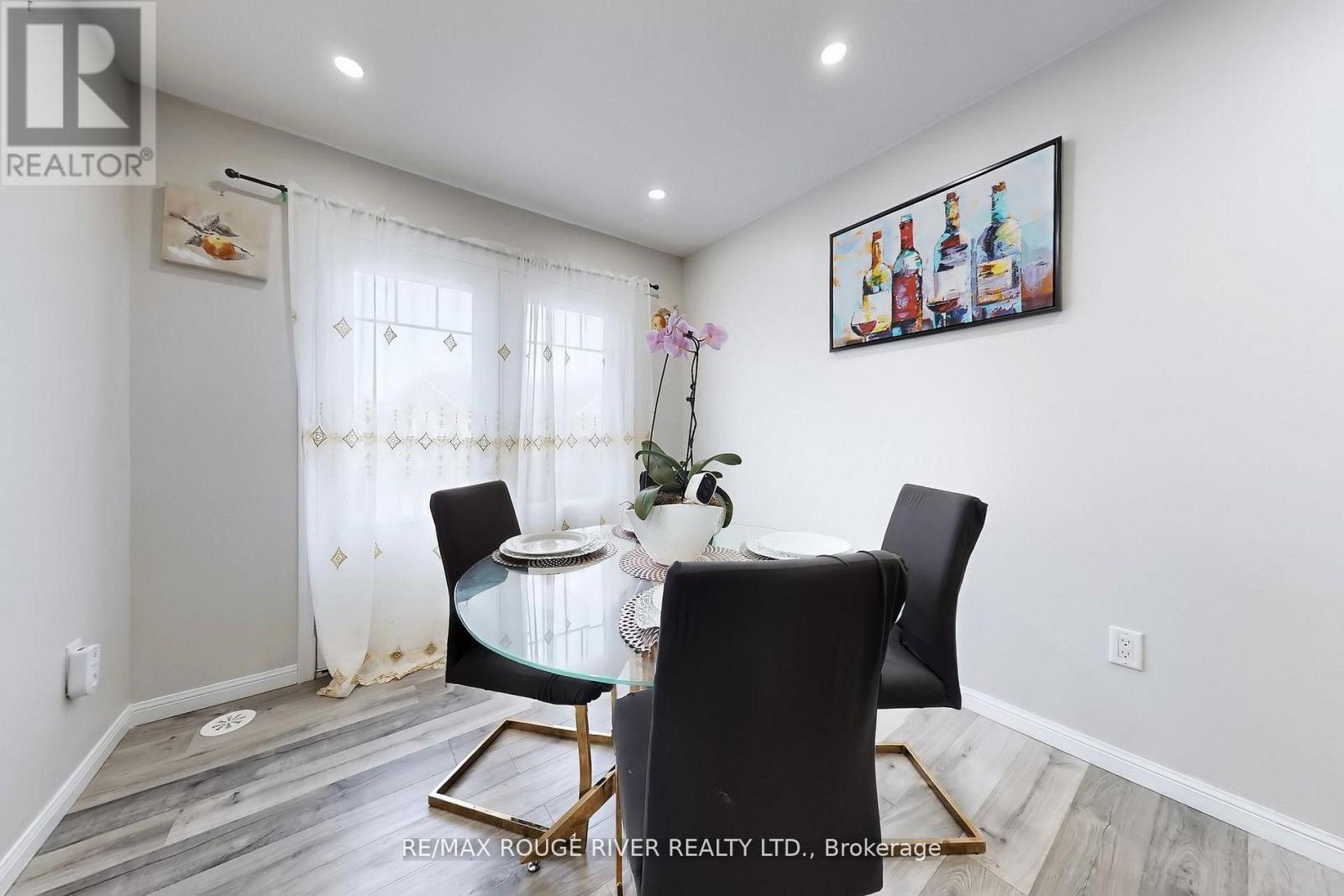 90 Suitor Court, Milton, Ontario  L9T 8R9 - Photo 12 - W12986584