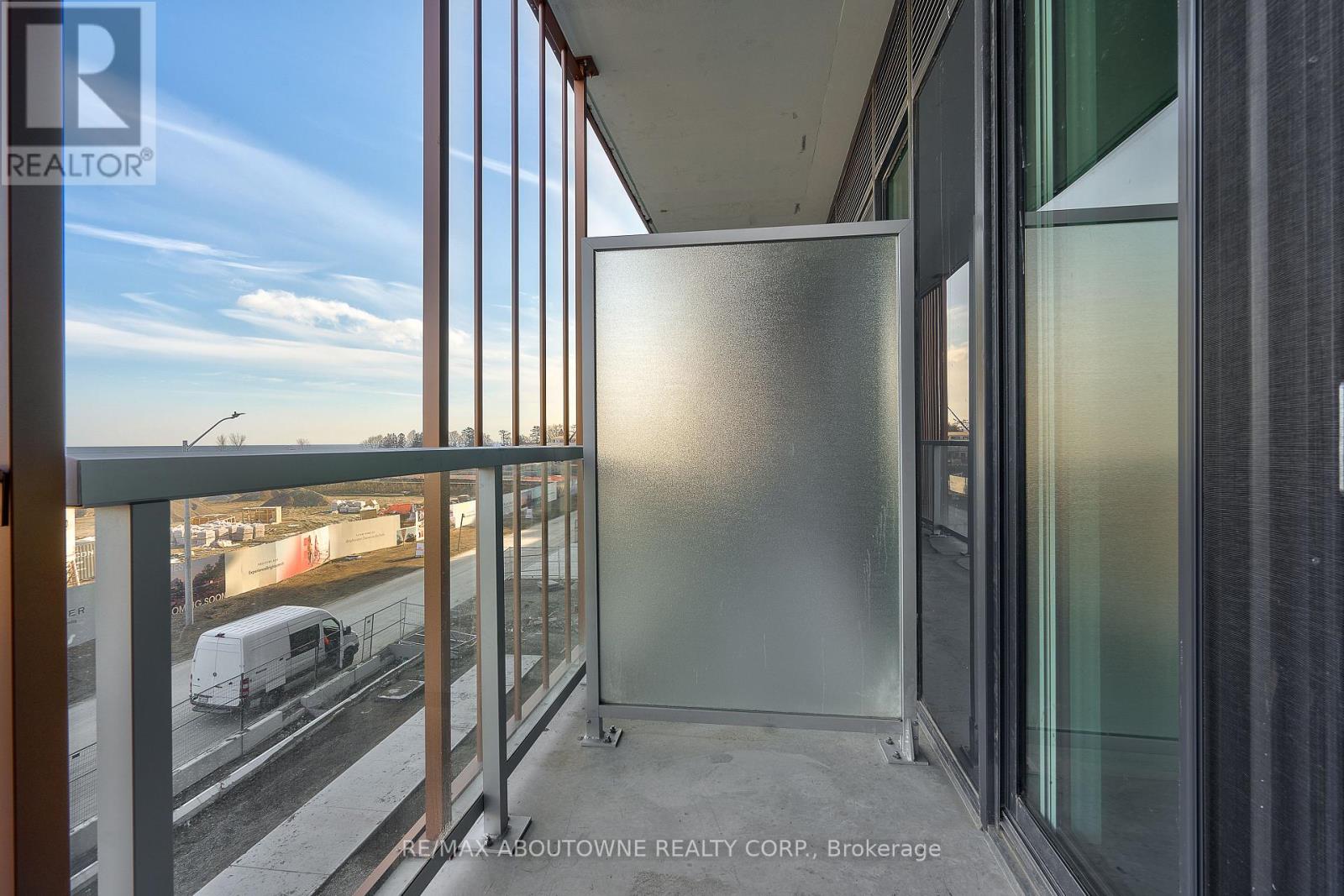 308 - 220 Missinnihe Way W, Mississauga, Ontario  L5H 1G5 - Photo 18 - W12986594