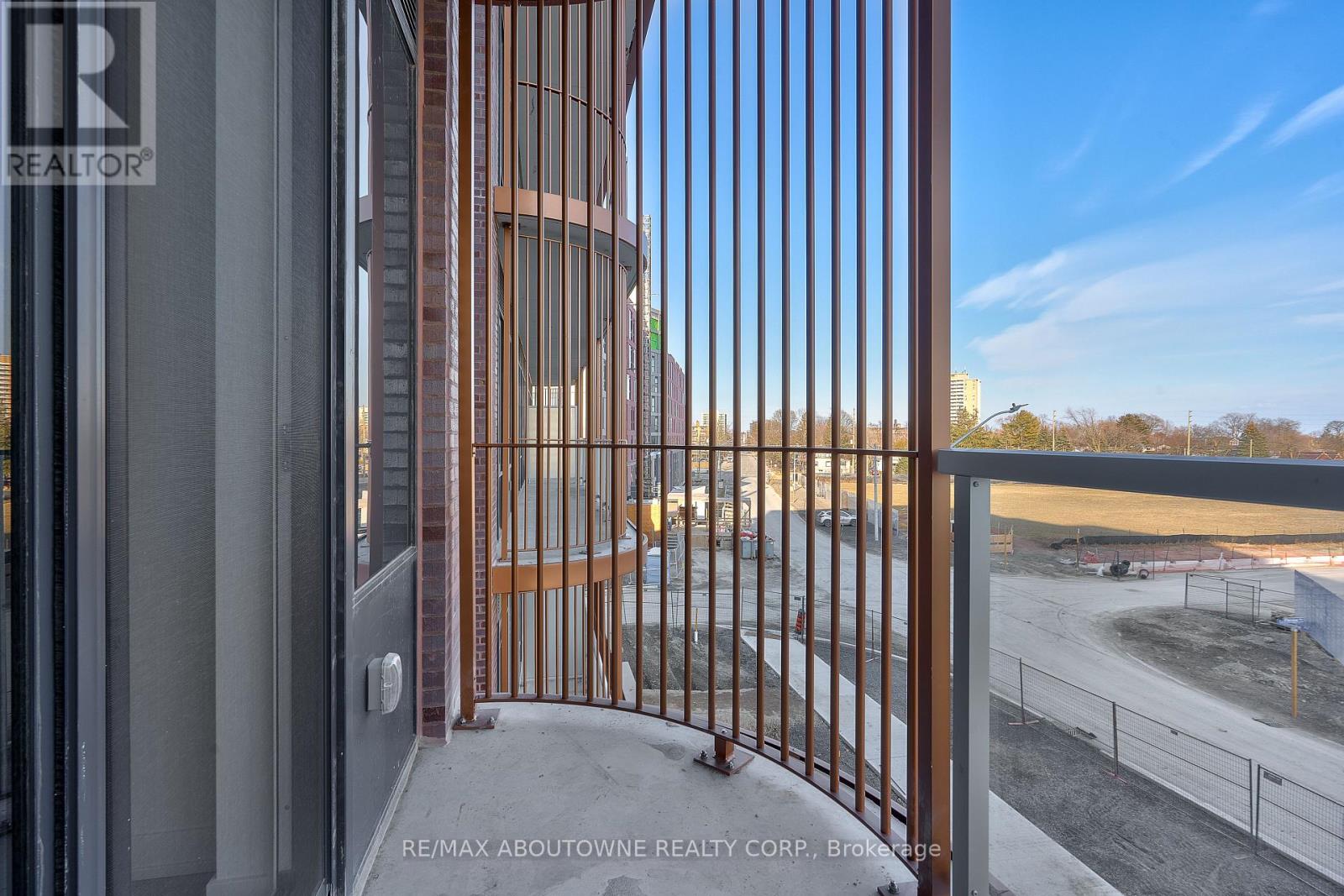 308 - 220 Missinnihe Way W, Mississauga, Ontario  L5H 1G5 - Photo 19 - W12986594