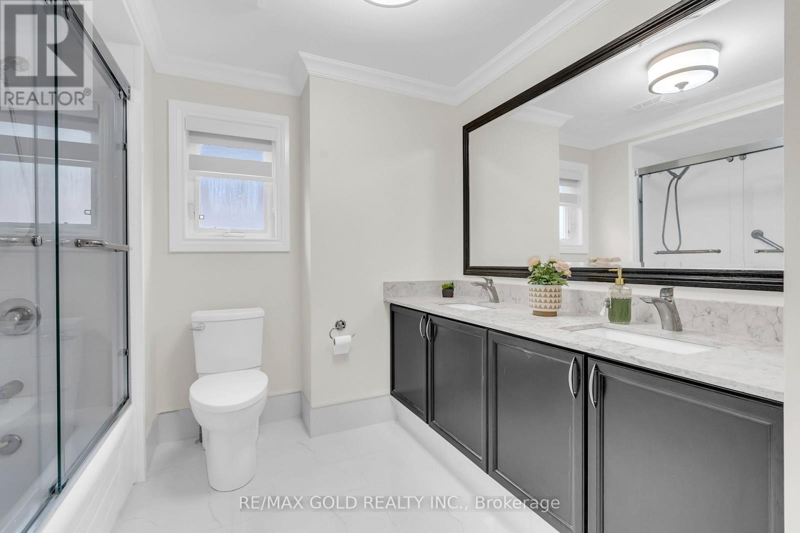 2911 Tradewind Drive, Mississauga, Ontario  L5N 6L2 - Photo 33 - W12986598