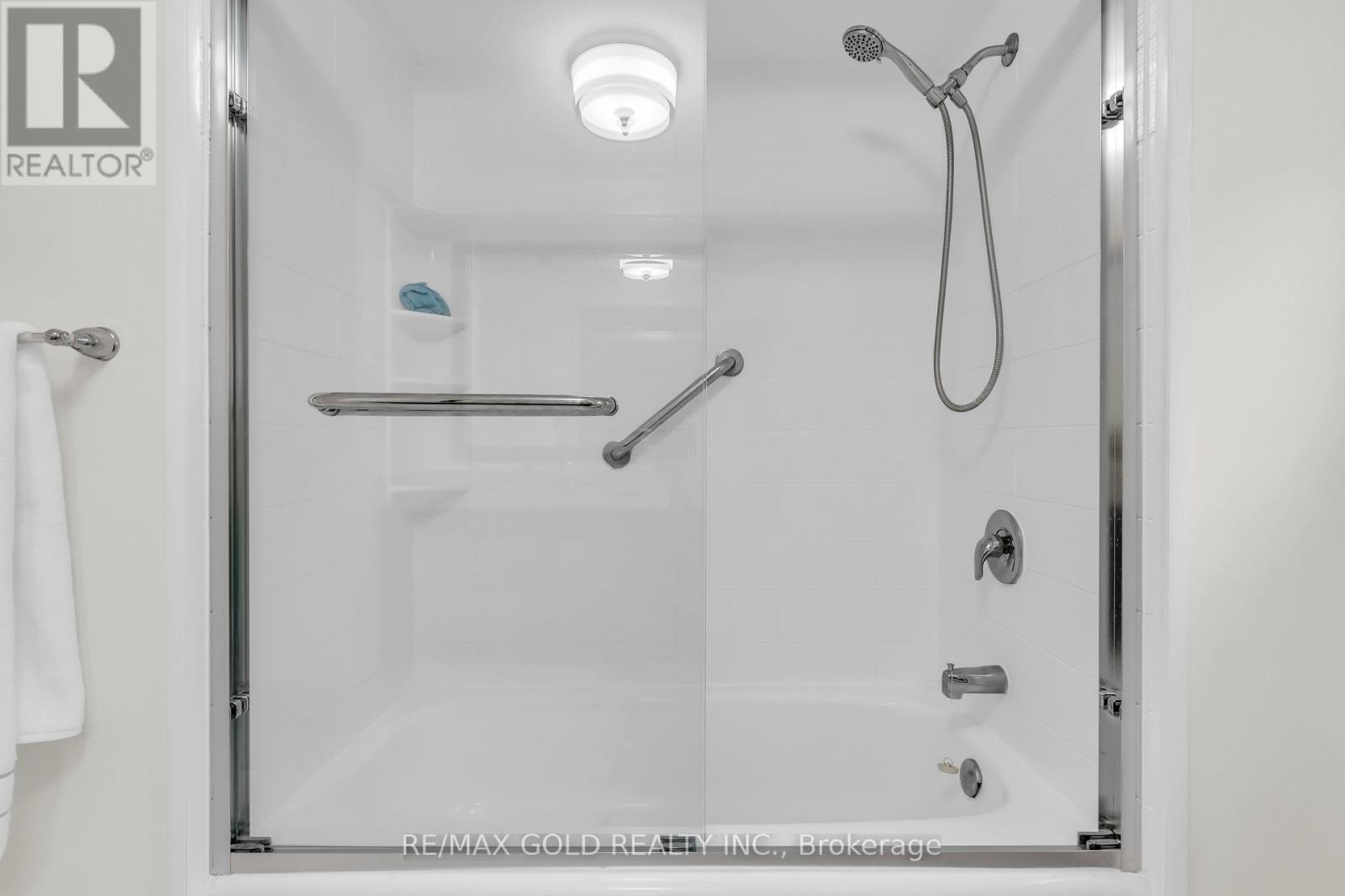 2911 Tradewind Drive, Mississauga, Ontario  L5N 6L2 - Photo 34 - W12986598