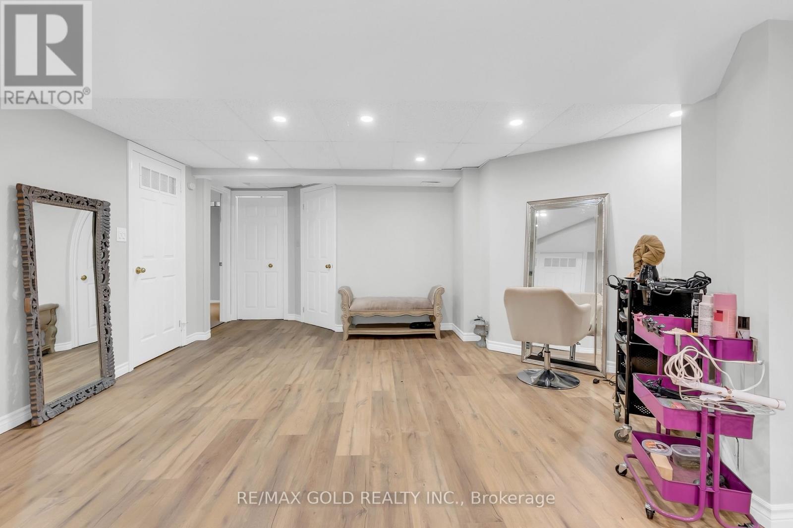 2911 Tradewind Drive, Mississauga, Ontario  L5N 6L2 - Photo 36 - W12986598