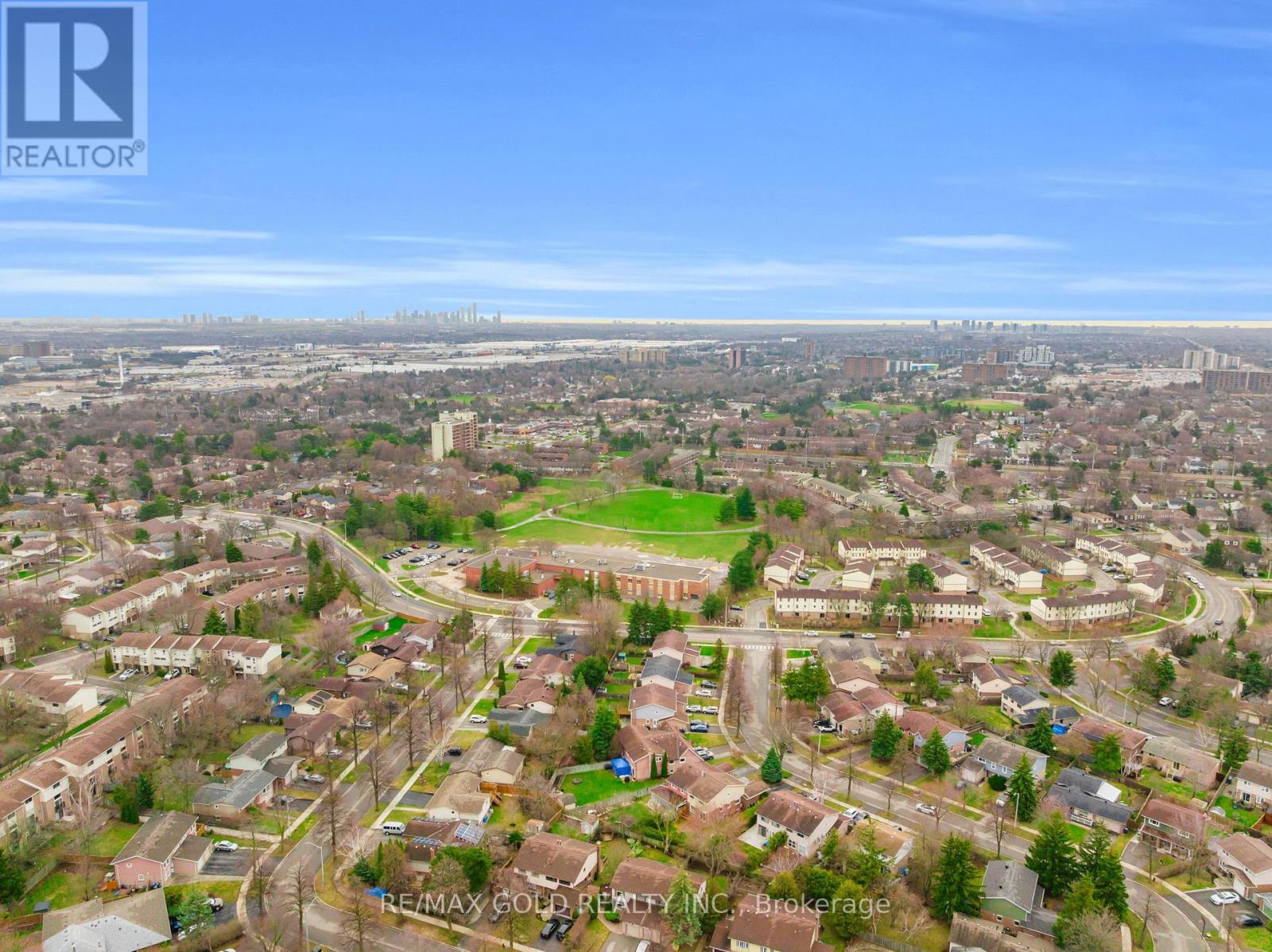 2911 Tradewind Drive, Mississauga, Ontario  L5N 6L2 - Photo 49 - W12986598