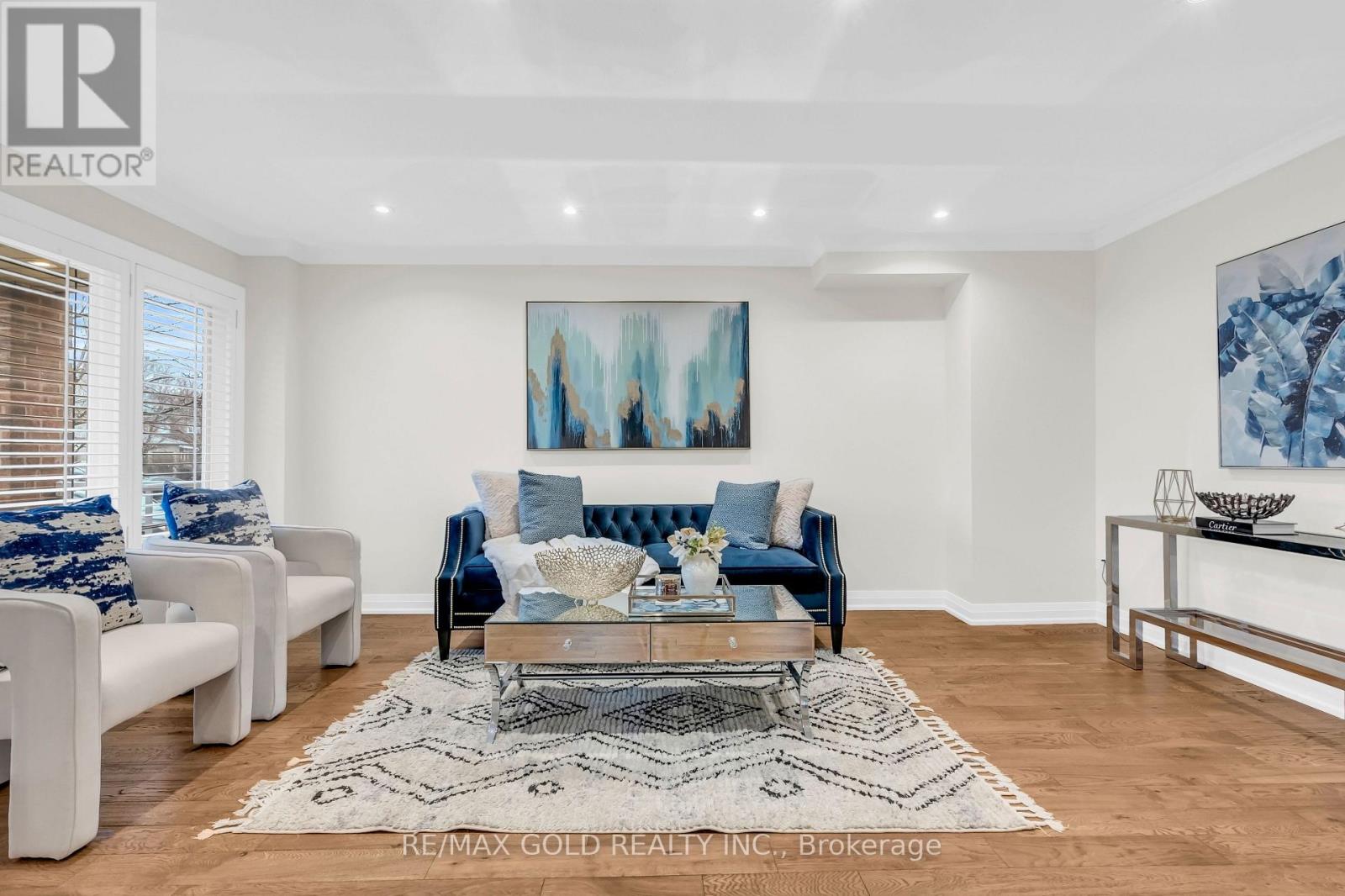 2911 Tradewind Drive, Mississauga, Ontario  L5N 6L2 - Photo 5 - W12986598