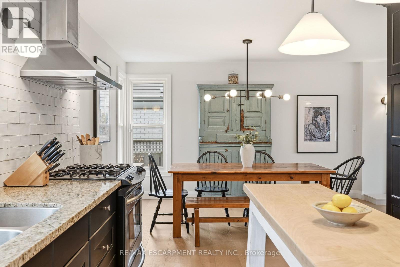 4046 Grapehill Avenue, Burlington, Ontario  L7L 1R2 - Photo 20 - W12986606