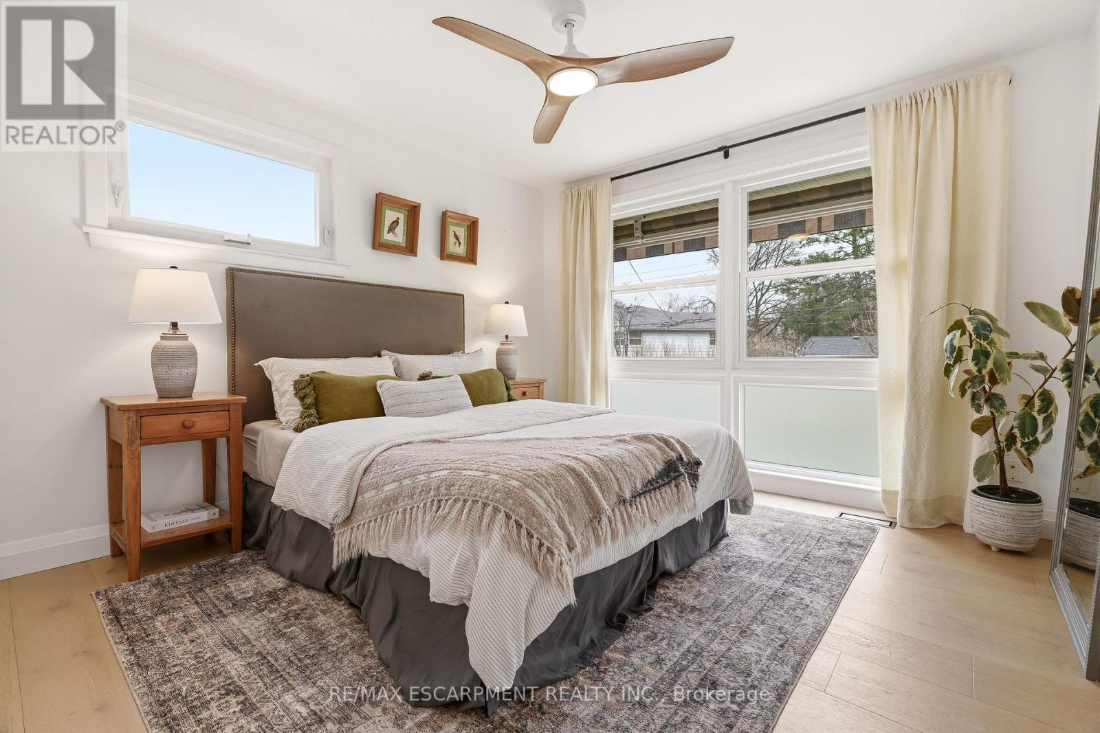 4046 Grapehill Avenue, Burlington, Ontario  L7L 1R2 - Photo 26 - W12986606