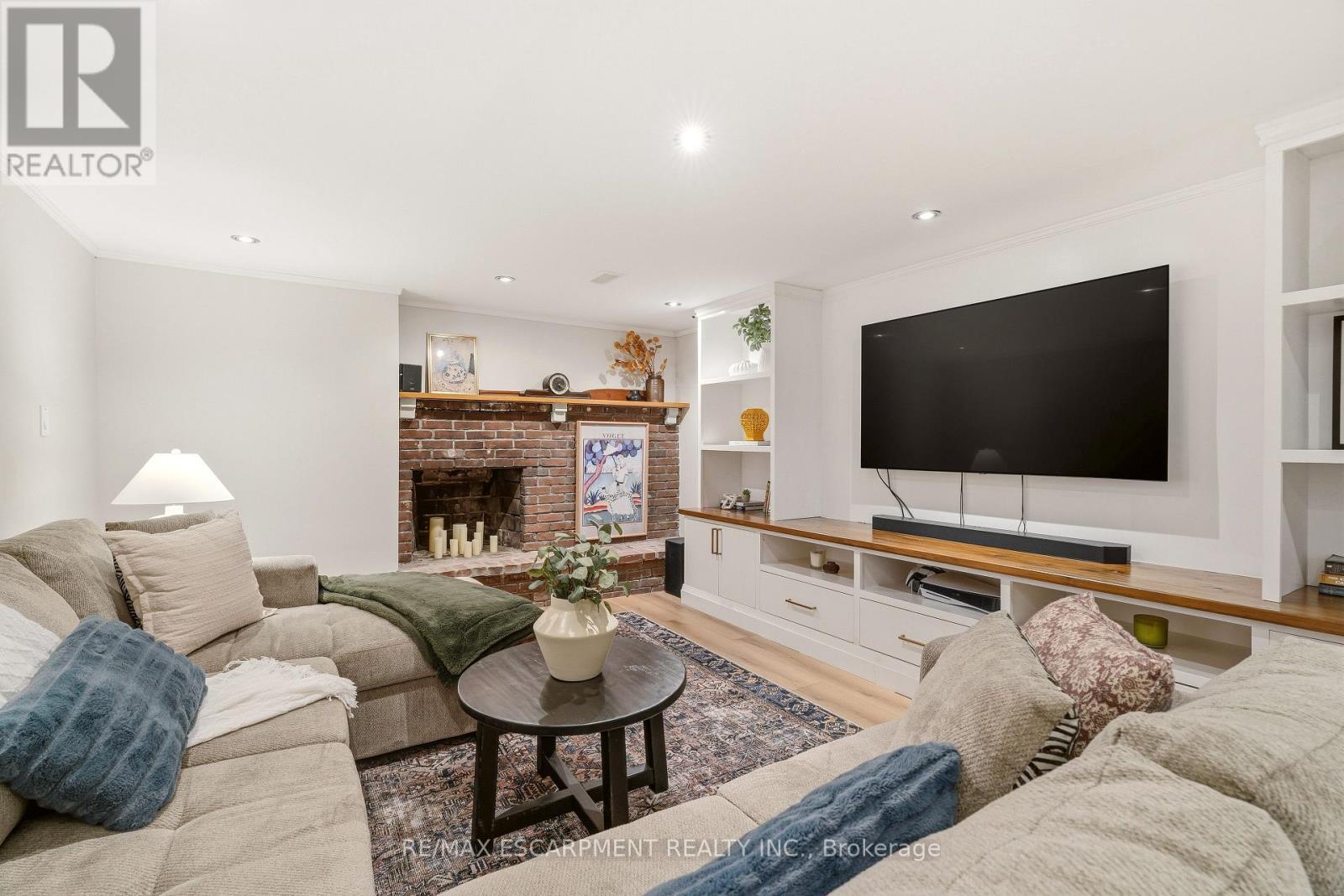 4046 Grapehill Avenue, Burlington, Ontario  L7L 1R2 - Photo 35 - W12986606