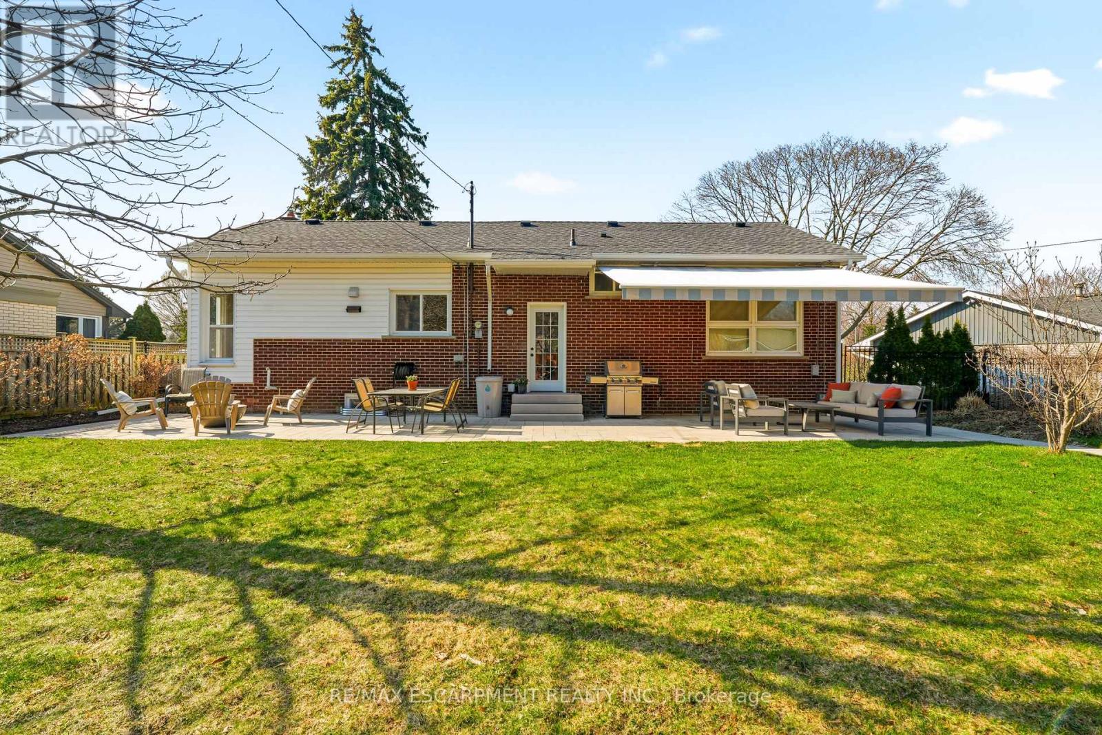 4046 Grapehill Avenue, Burlington, Ontario  L7L 1R2 - Photo 44 - W12986606