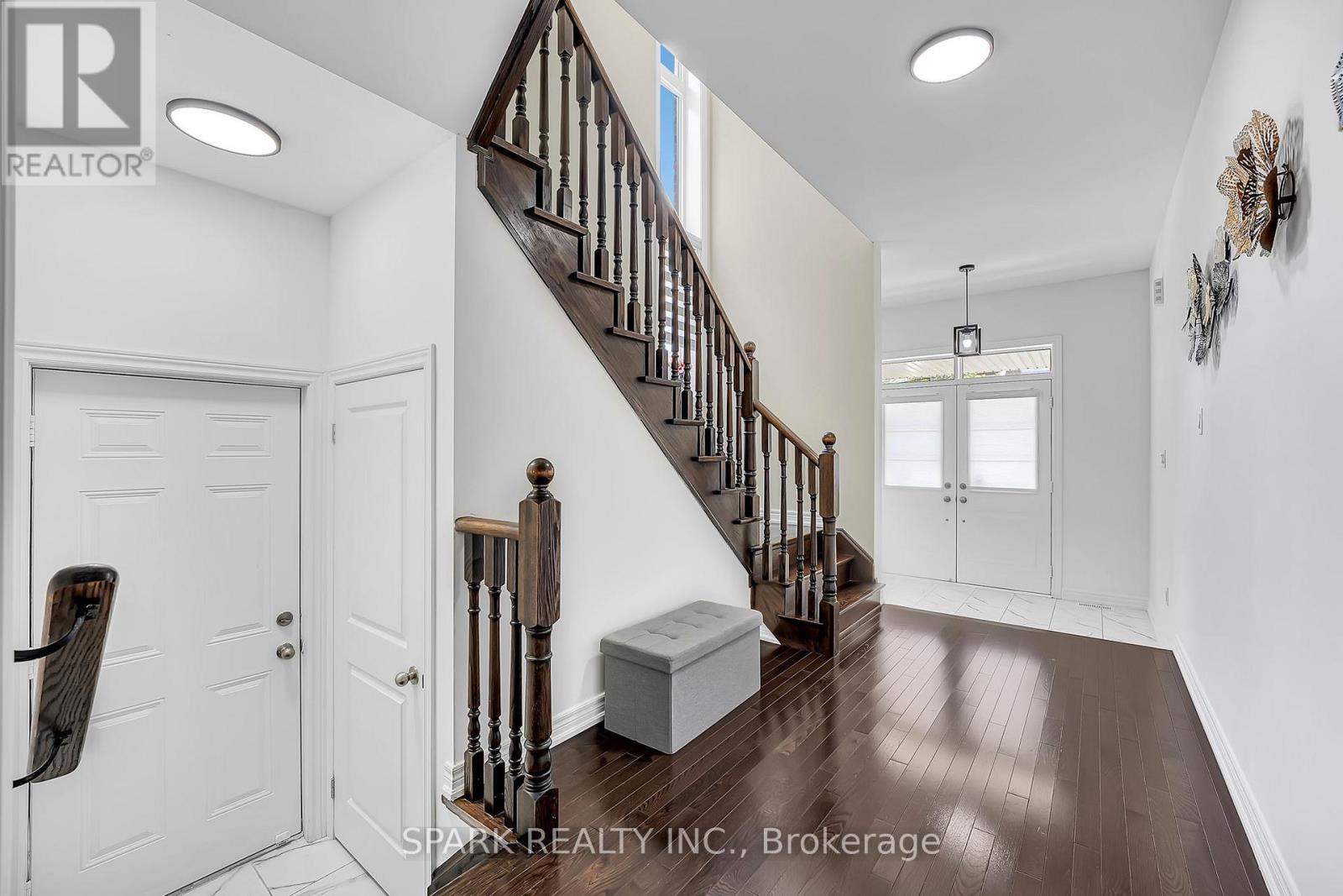 5 Boathouse Road, Brampton, Ontario  L7A 5B4 - Photo 5 - W12986612