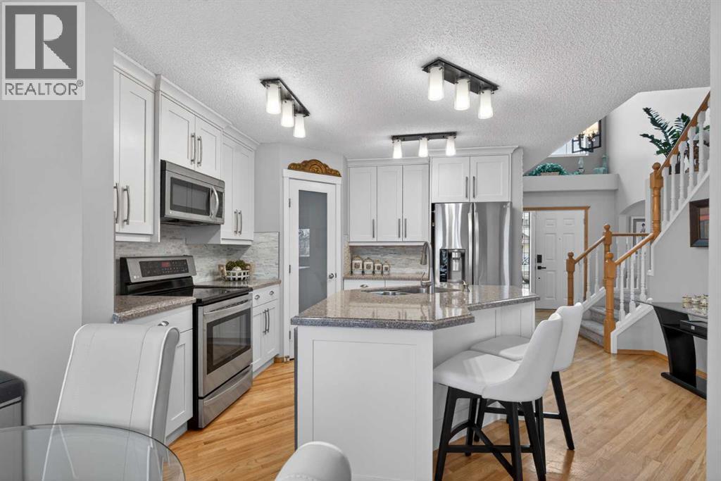 129 Bridlecreek Green Sw, Calgary, Alberta  T2Y 3N6 - Photo 5 - A2299959